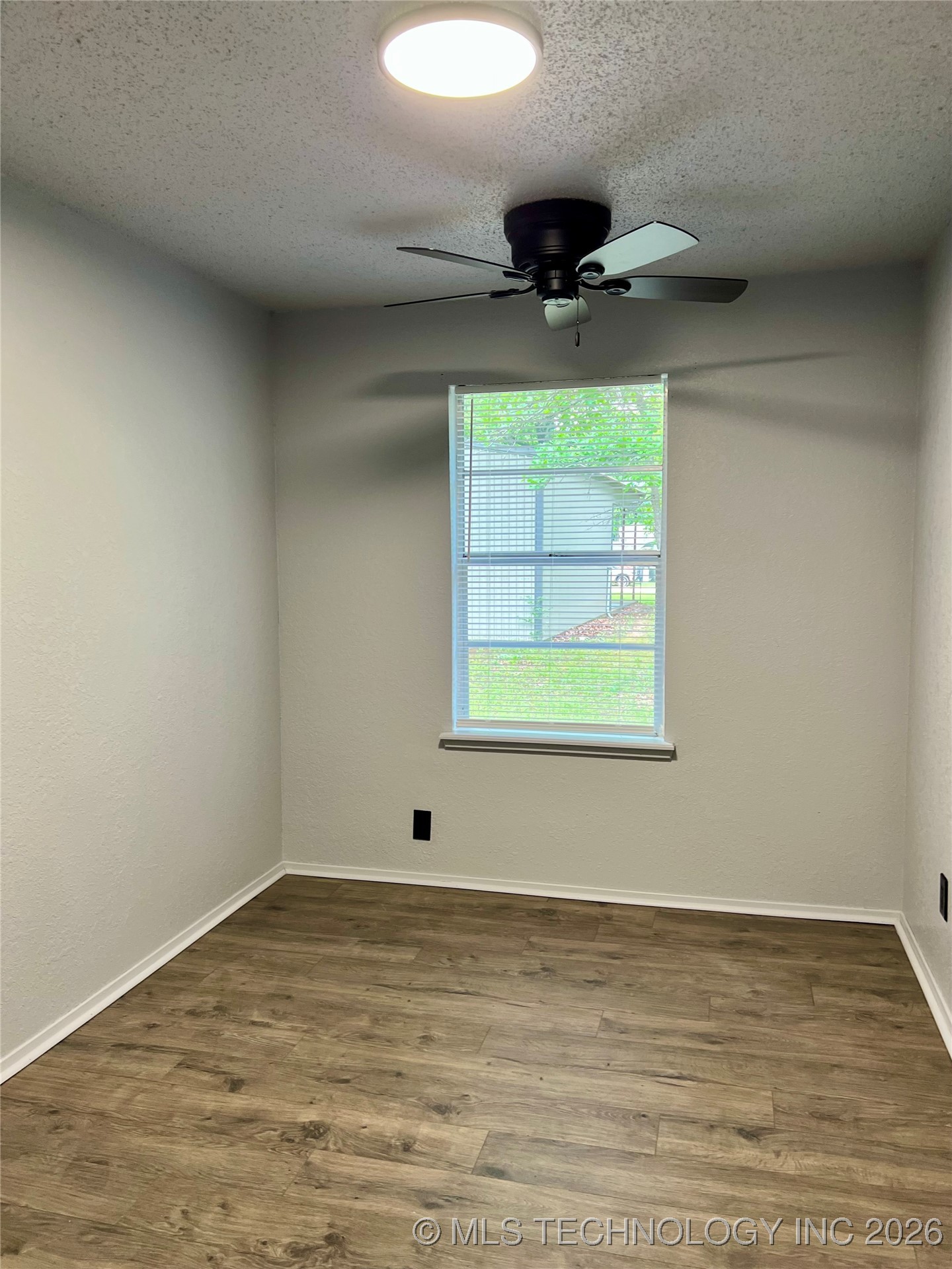 10826 Post Oak Road Property Photo 13