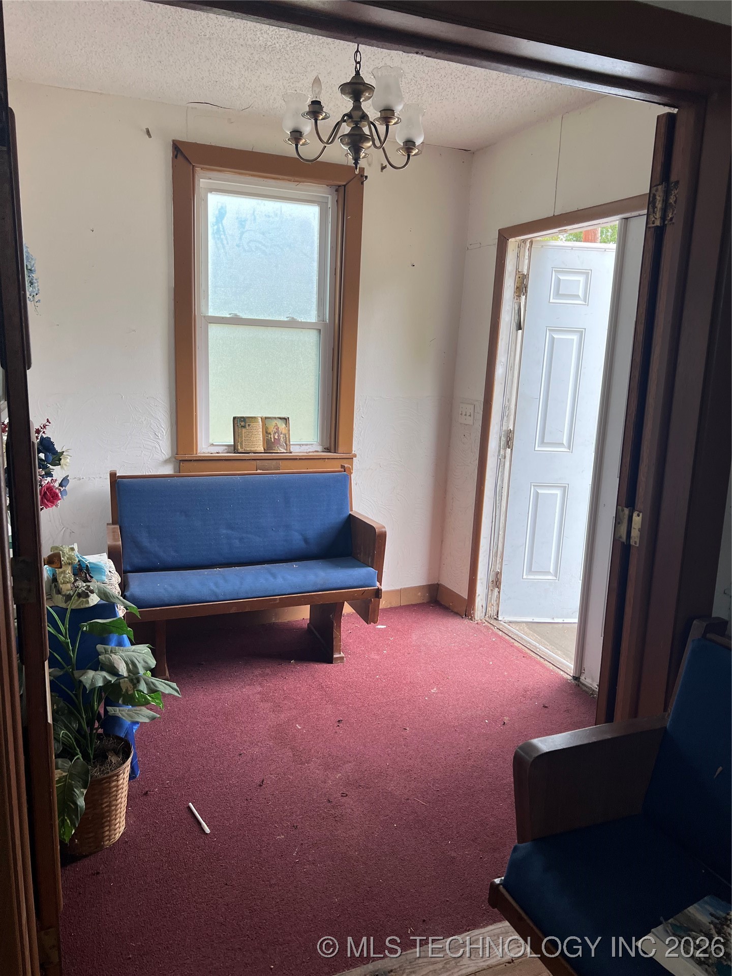 717 S Bell Avenue Property Photo 3