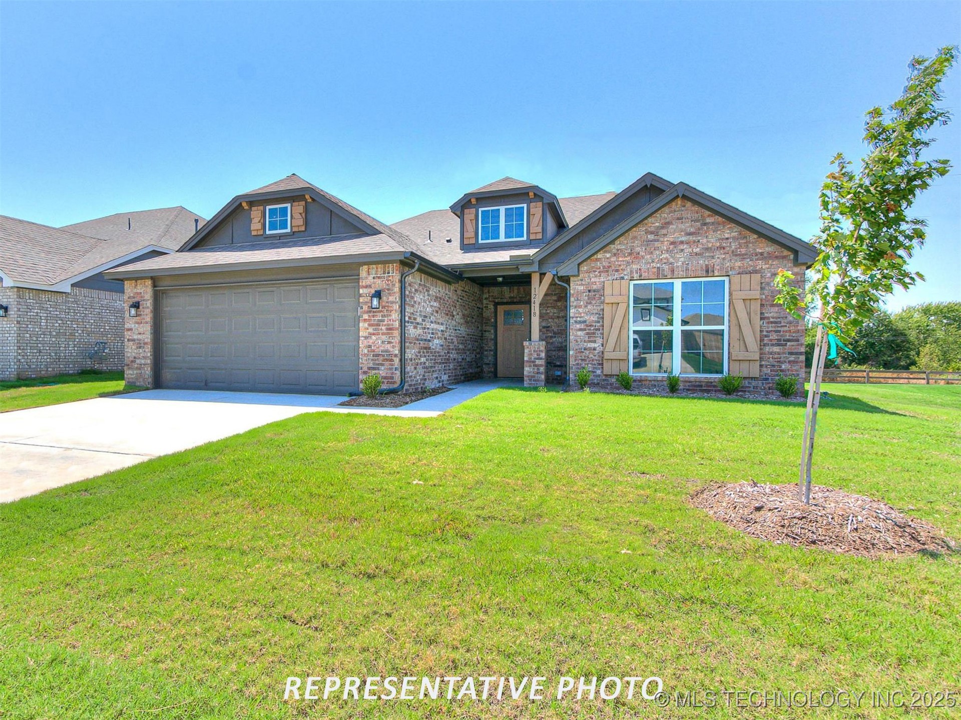 12501 N 134th East Avenue Property Photo 3