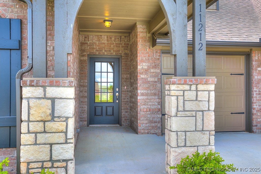 3205 E 147th Place S Property Photo 3