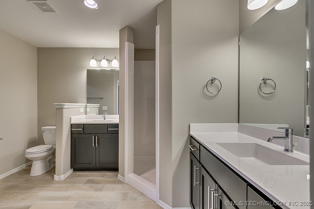 3205 E 147th Place S Property Photo 12