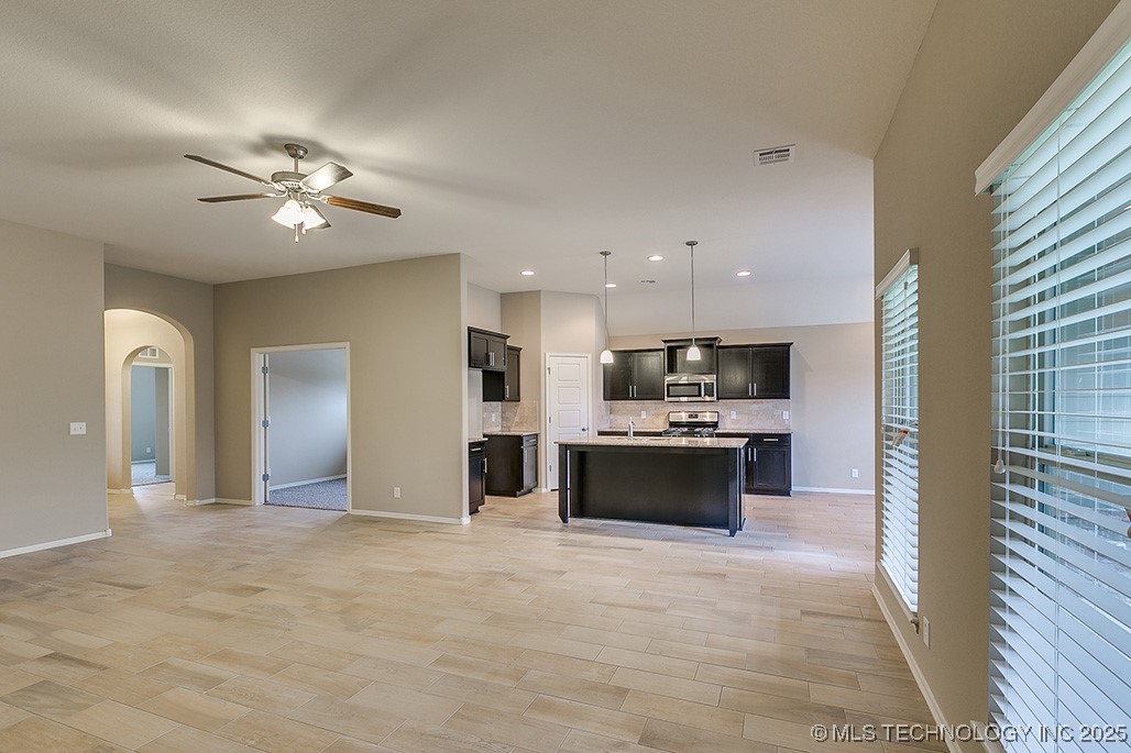 3205 E 147th Place S Property Photo 14