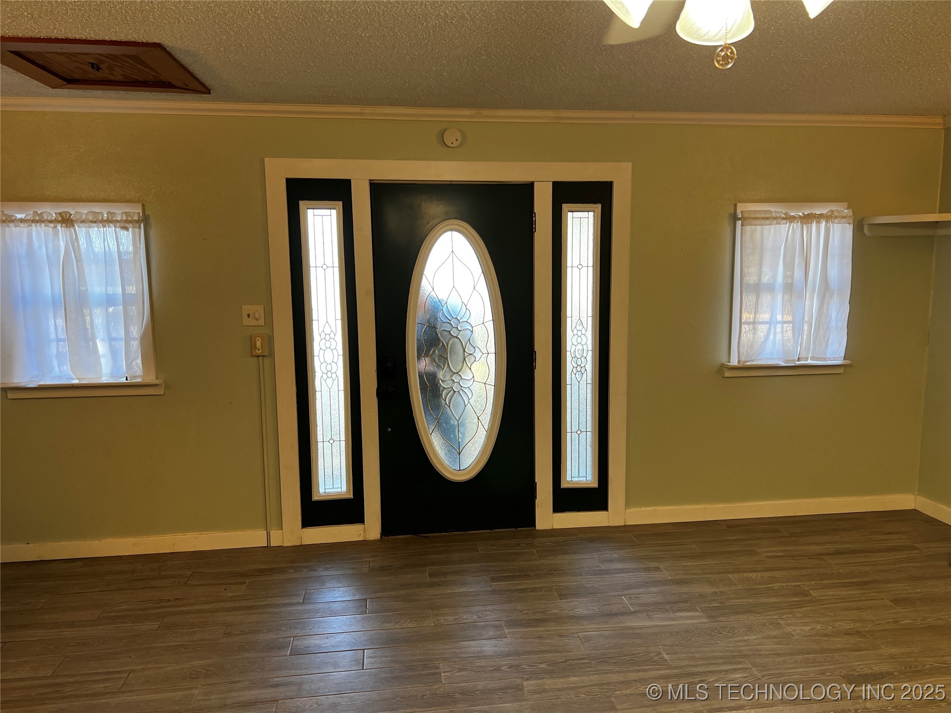 311 E A Street Property Photo 10