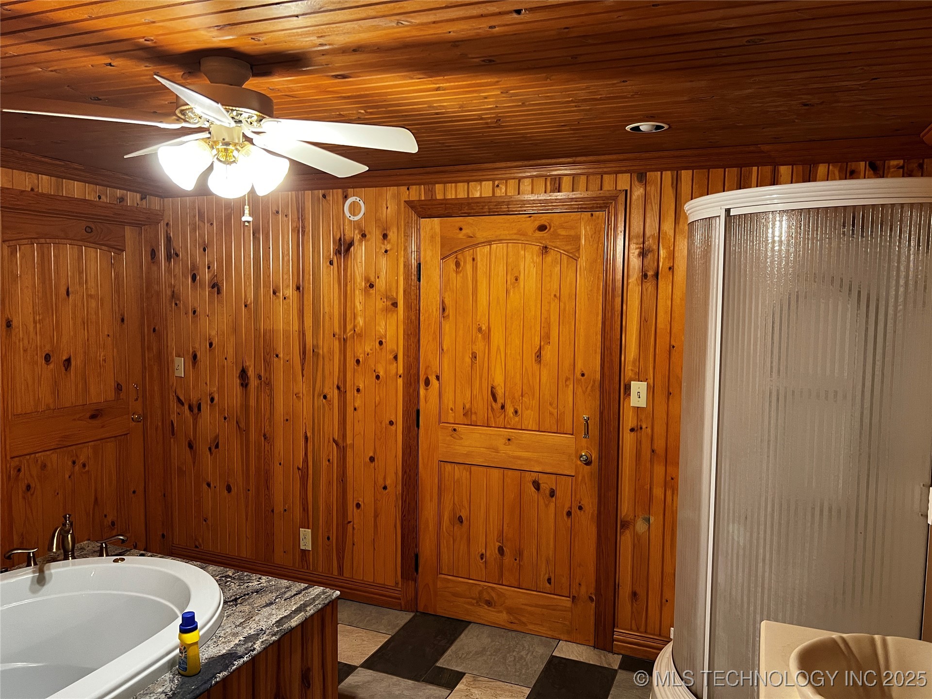 311 E A Street Property Photo 27