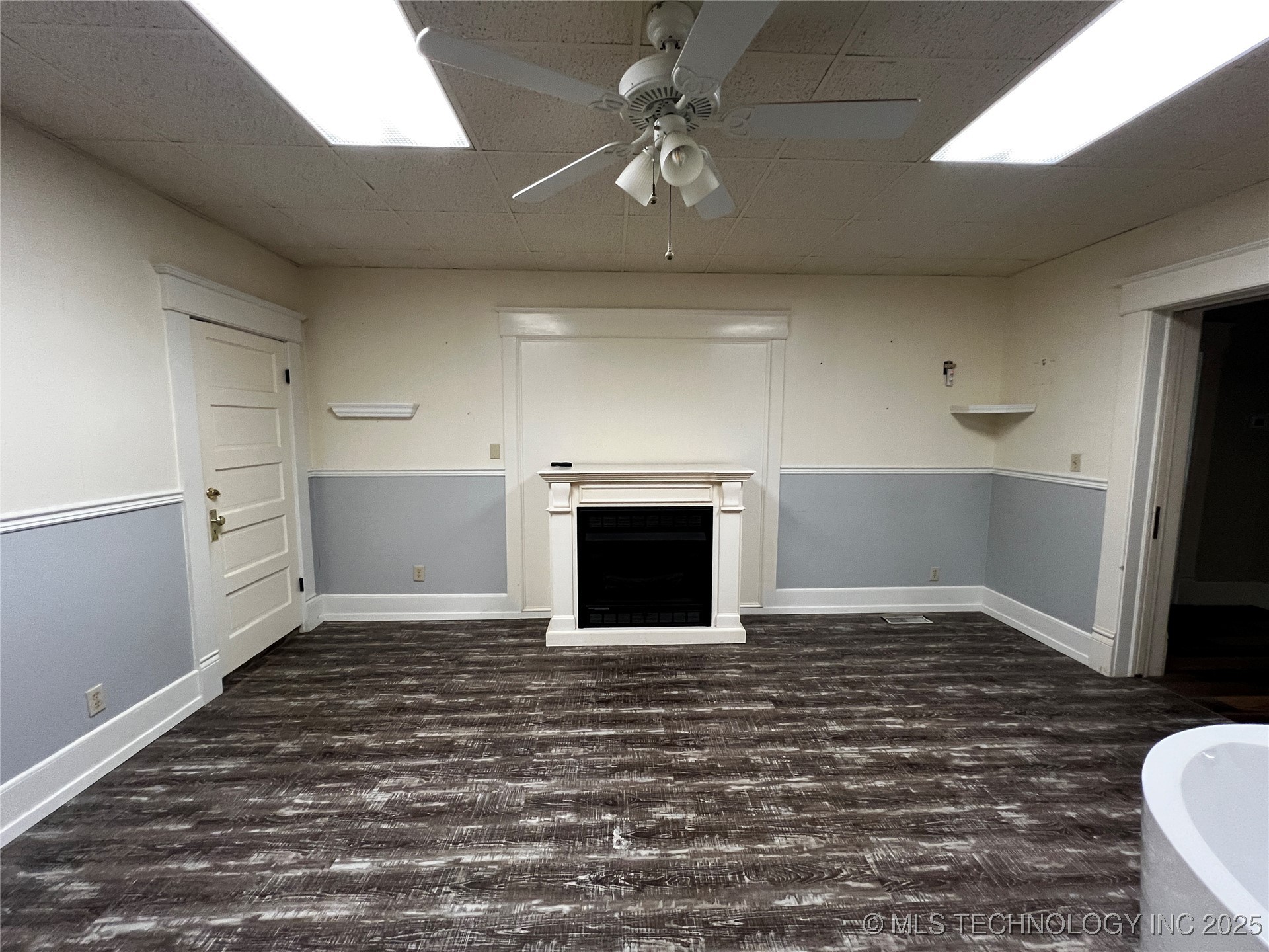 311 E A Street Property Photo 32