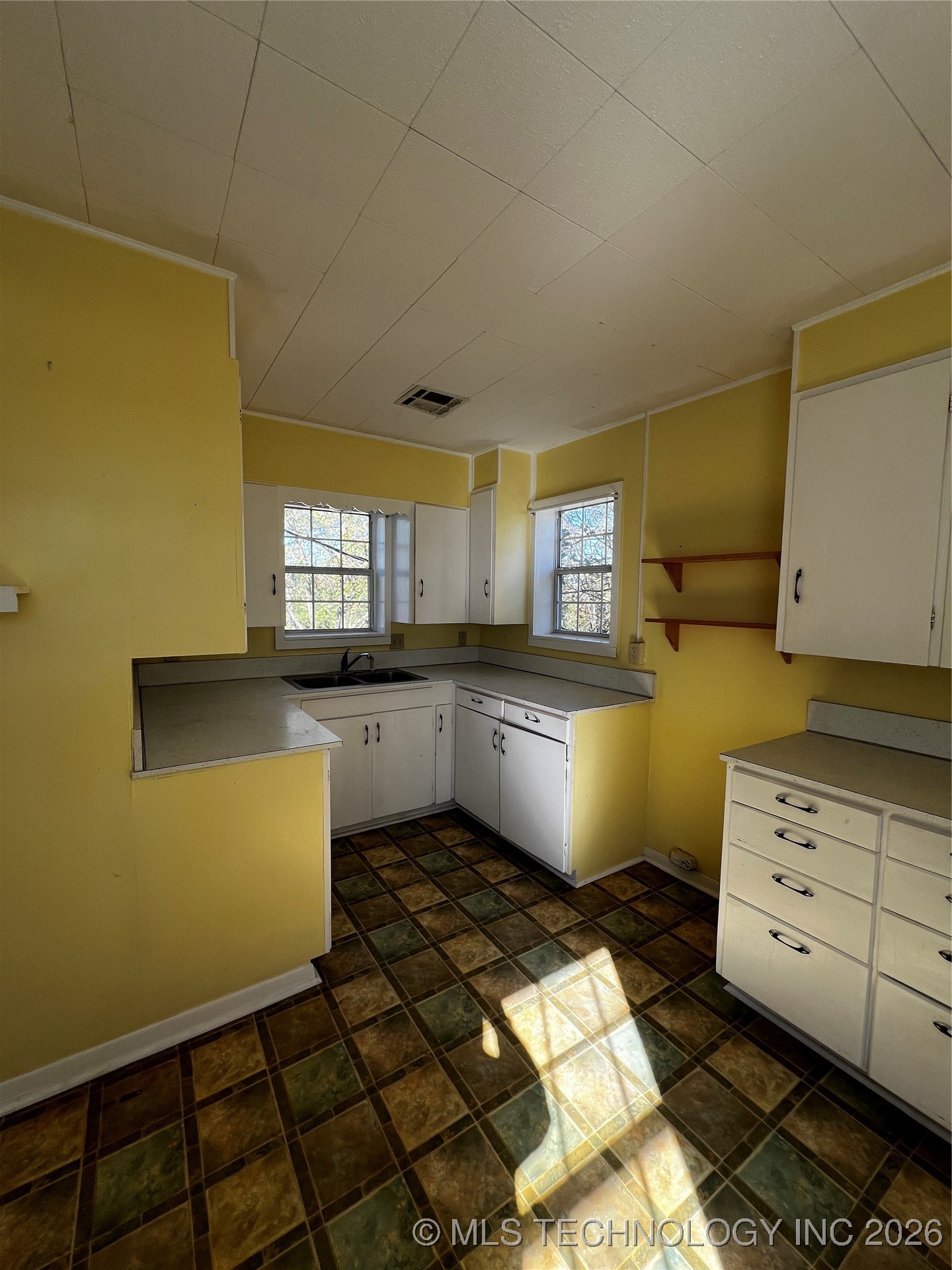 311 E A Street Property Photo 41