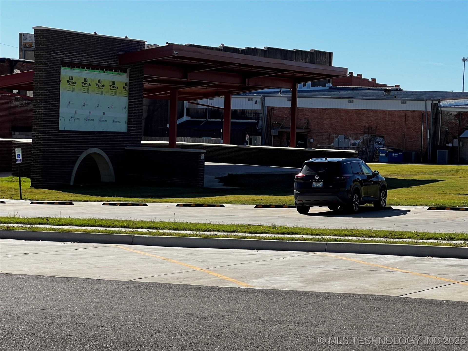 311 E A Street Property Photo 53