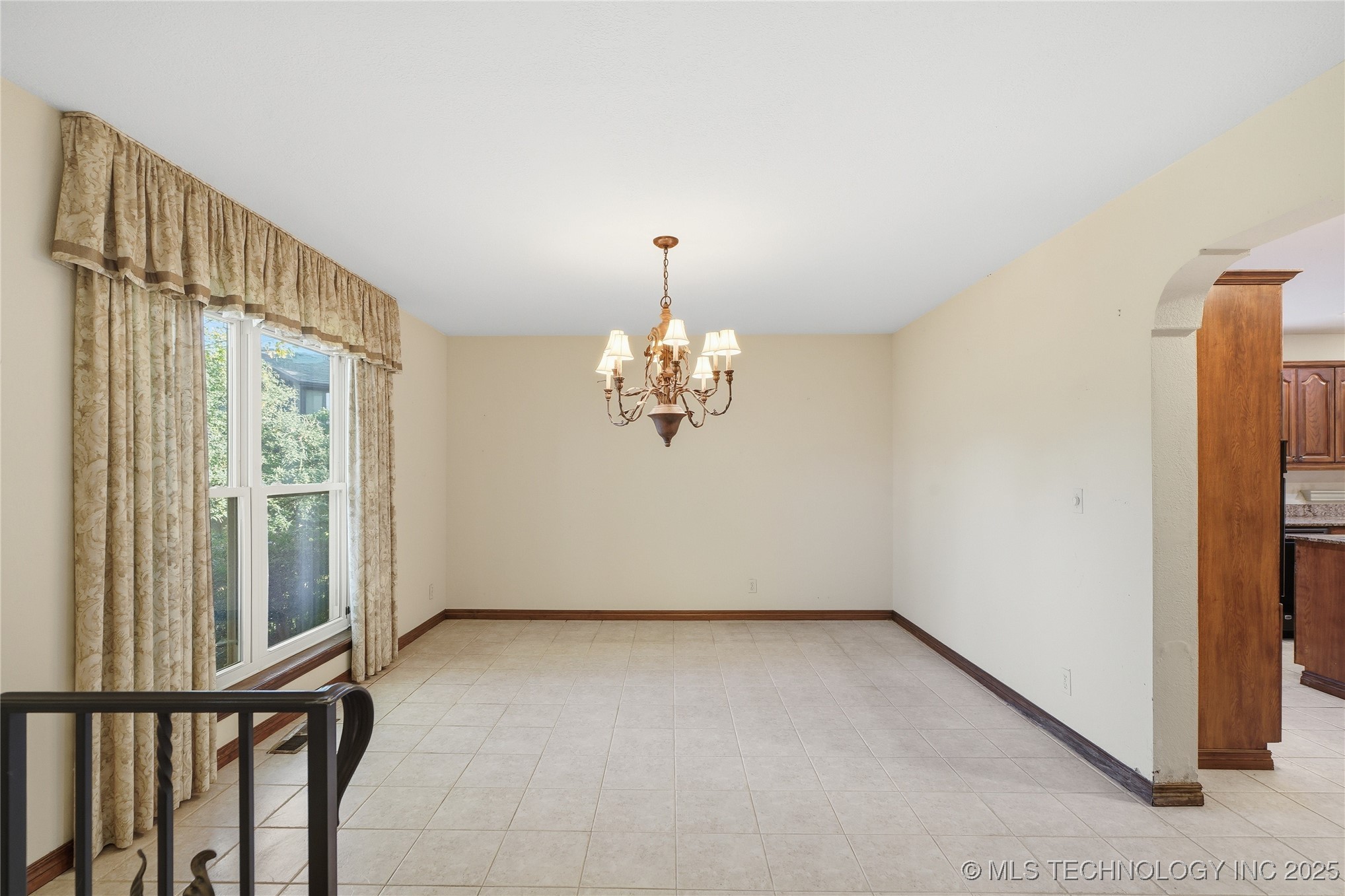 3727 E 64th Pl Place Property Photo 9