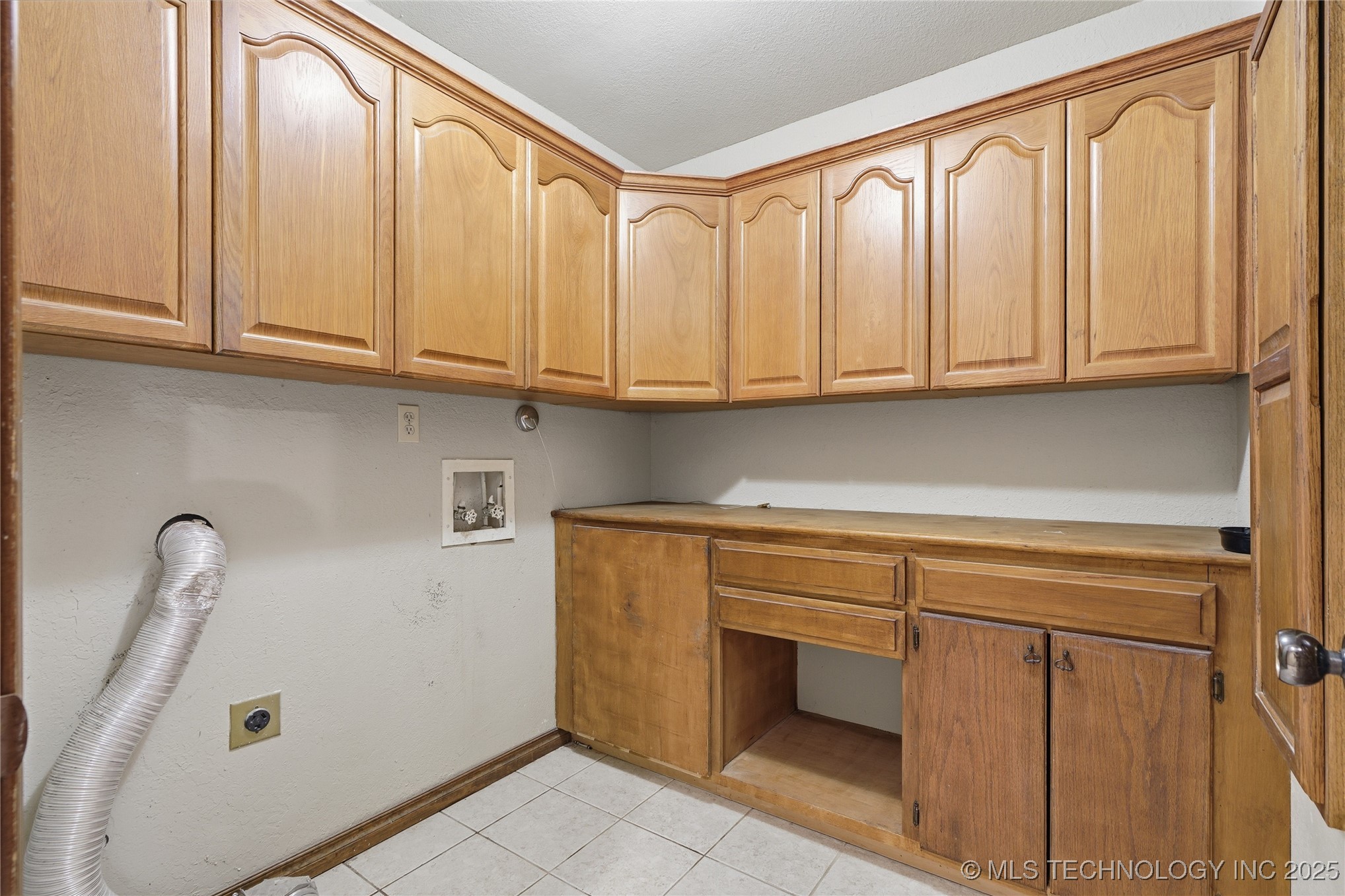 3727 E 64th Pl Place Property Photo 15