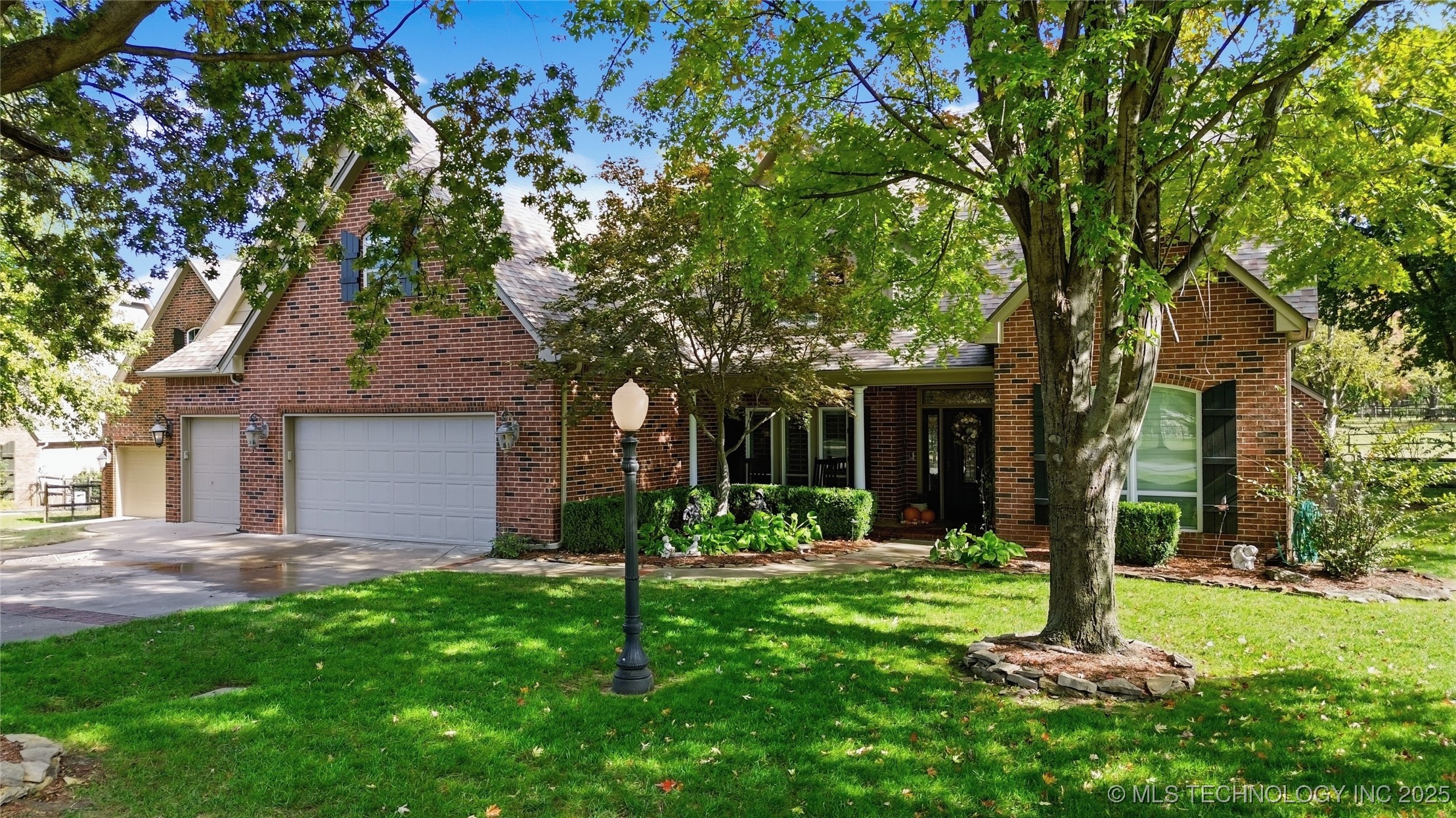 7221 N 200th East Avenue Property Photo 1