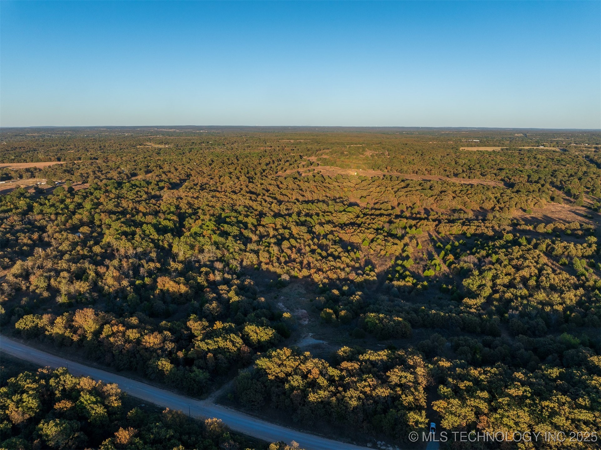 1 S 401 West Avenue Property Photo 14