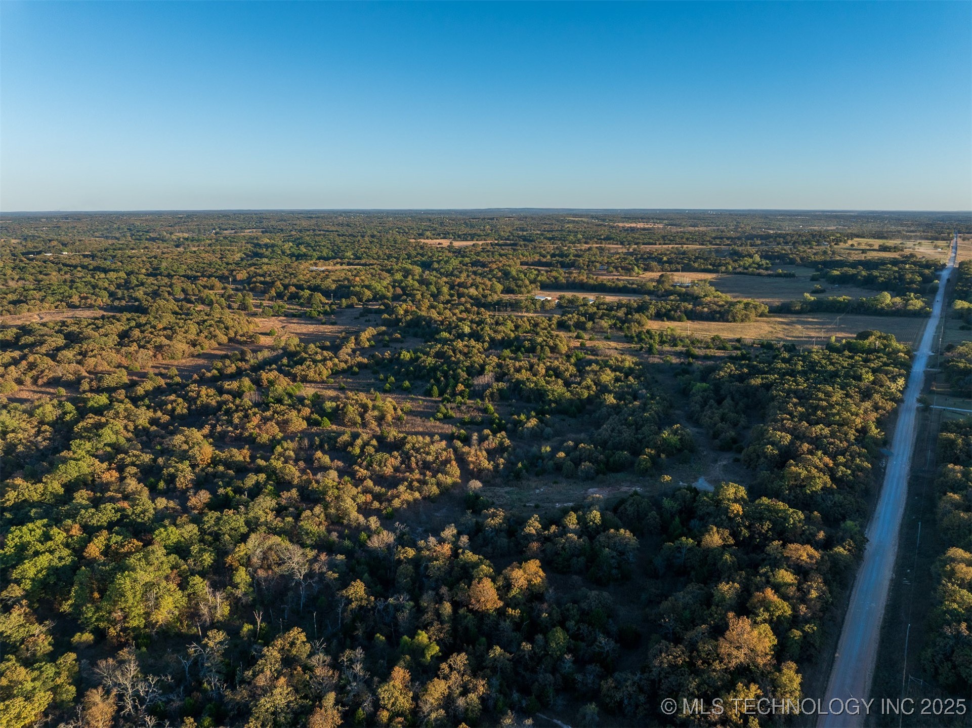 1 S 401 West Avenue Property Photo 17