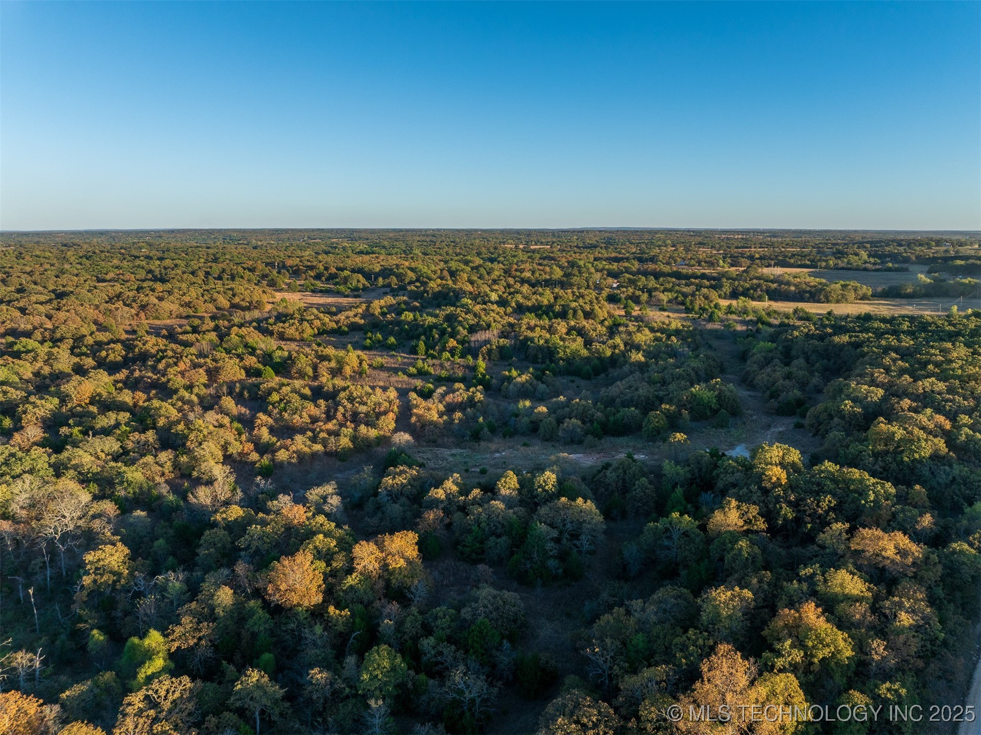 1 S 401 West Avenue Property Photo 24