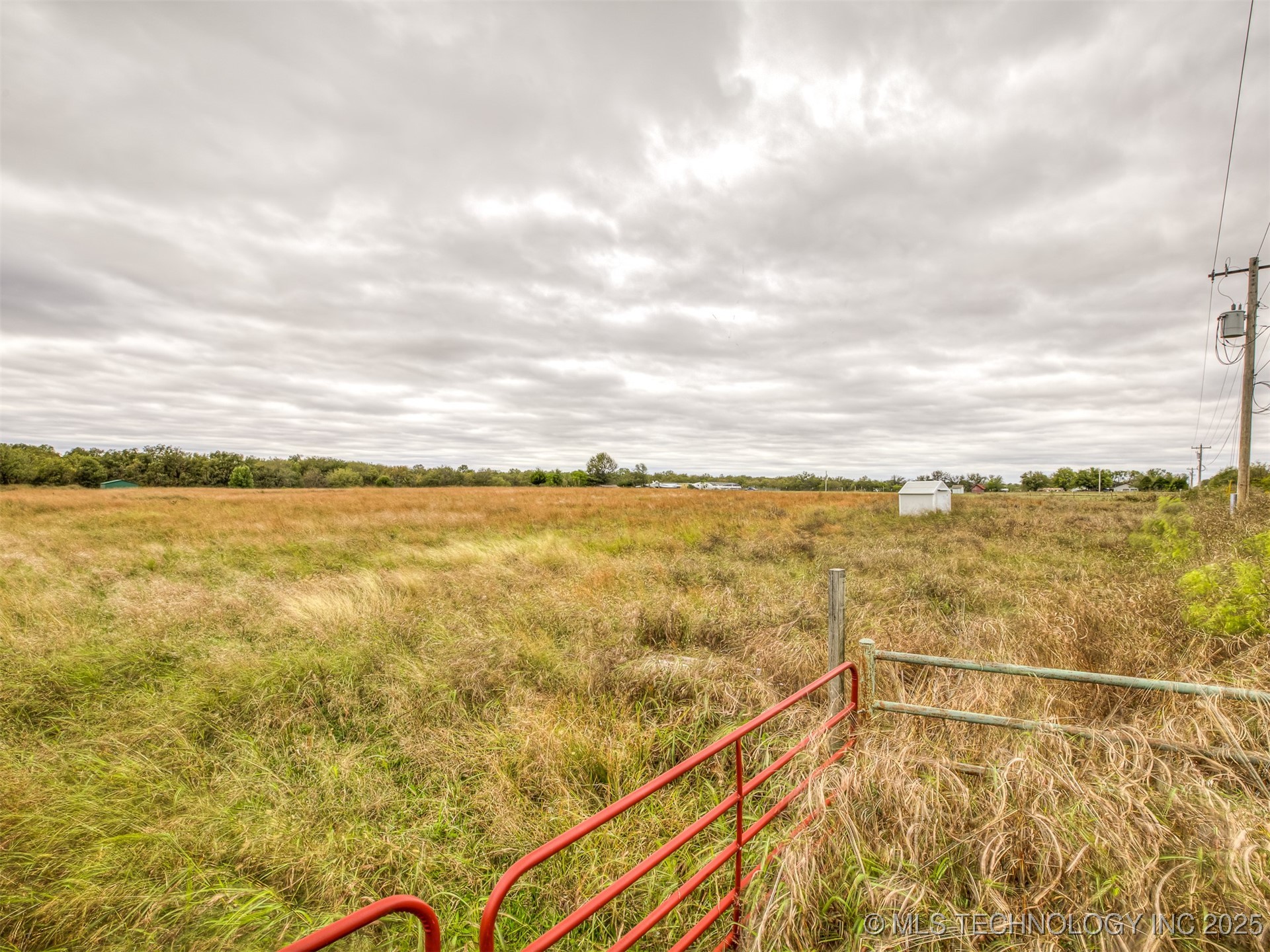 38945 N 4030 Road Property Photo 7