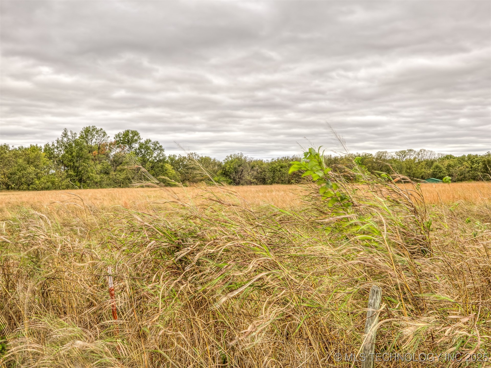 38945 N 4030 Road Property Photo 9