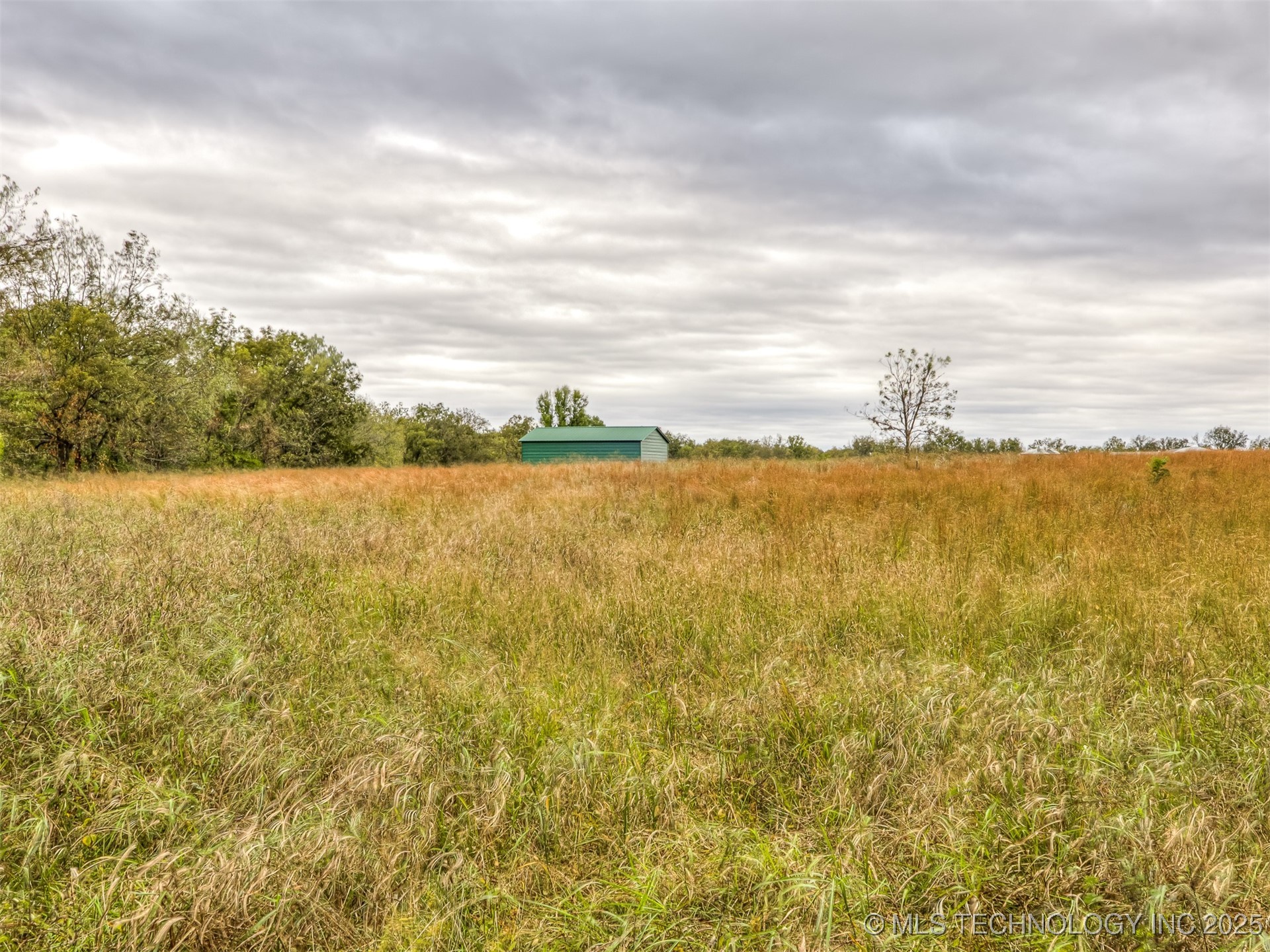 38945 N 4030 Road Property Photo 11