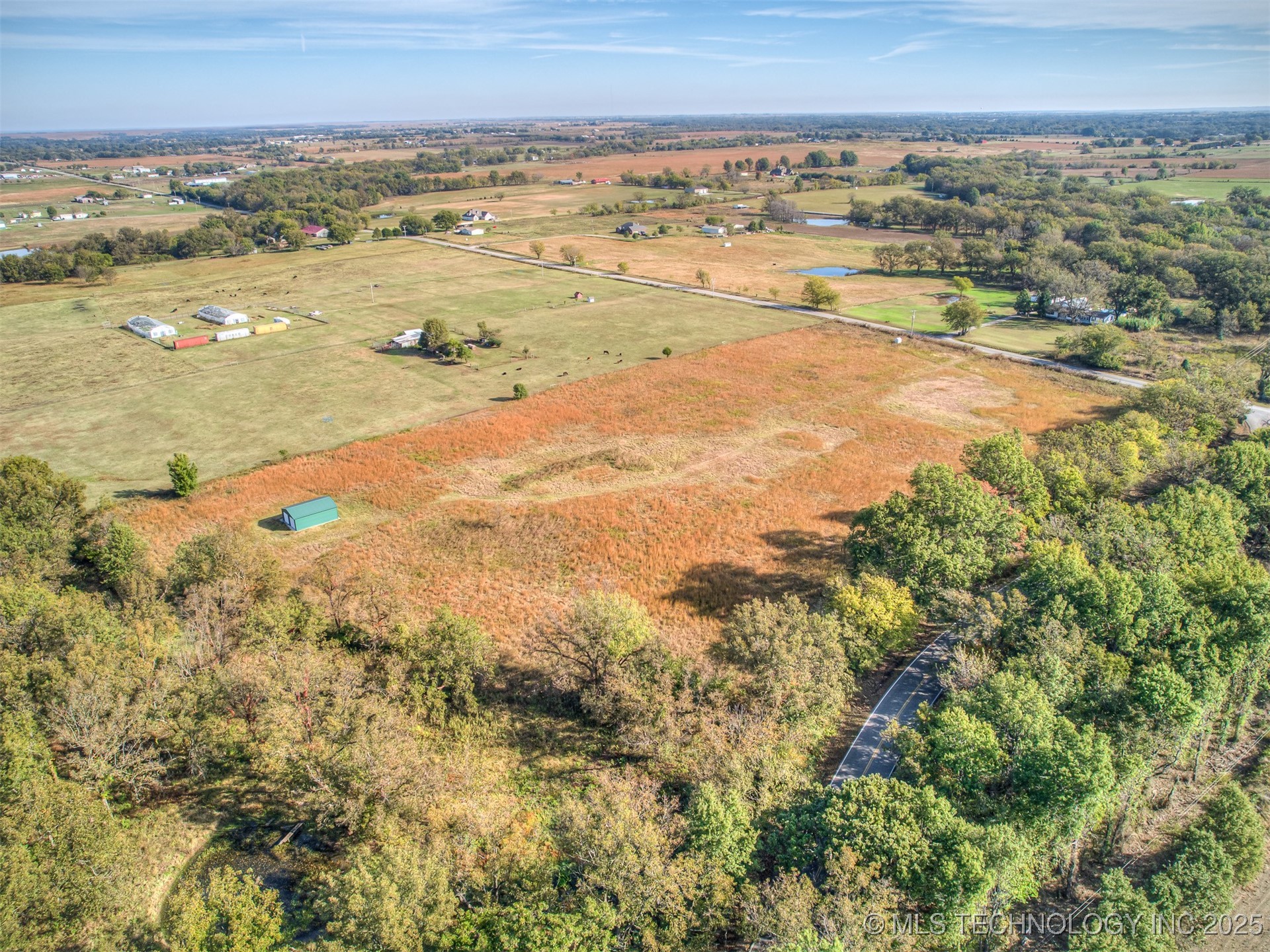 38945 N 4030 Road Property Photo 25