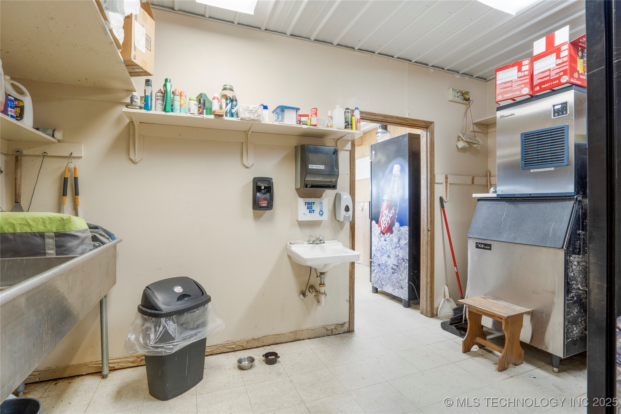 700 E Smith Ferry Property Photo 18