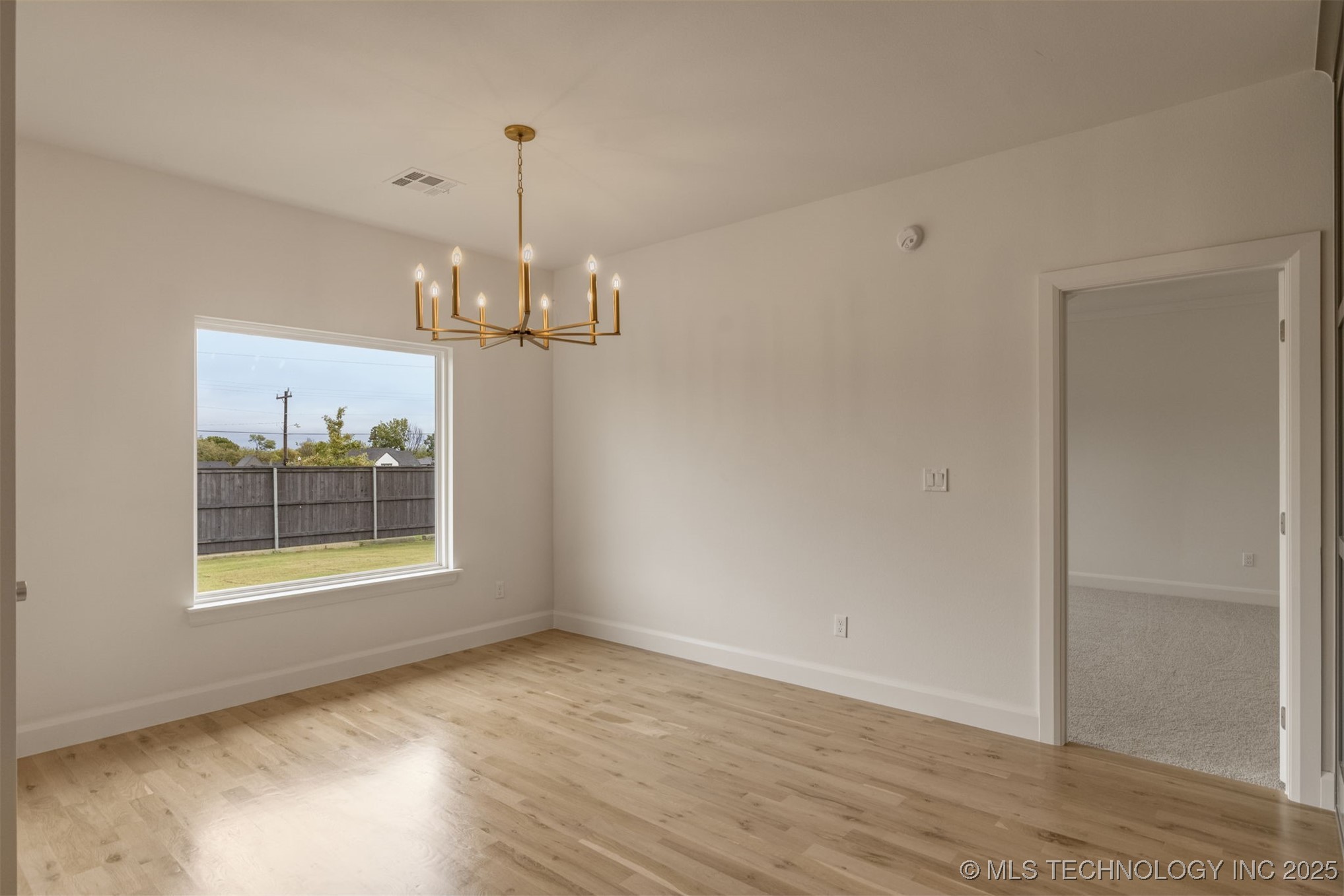 13647 S 21st Place E Property Photo 20