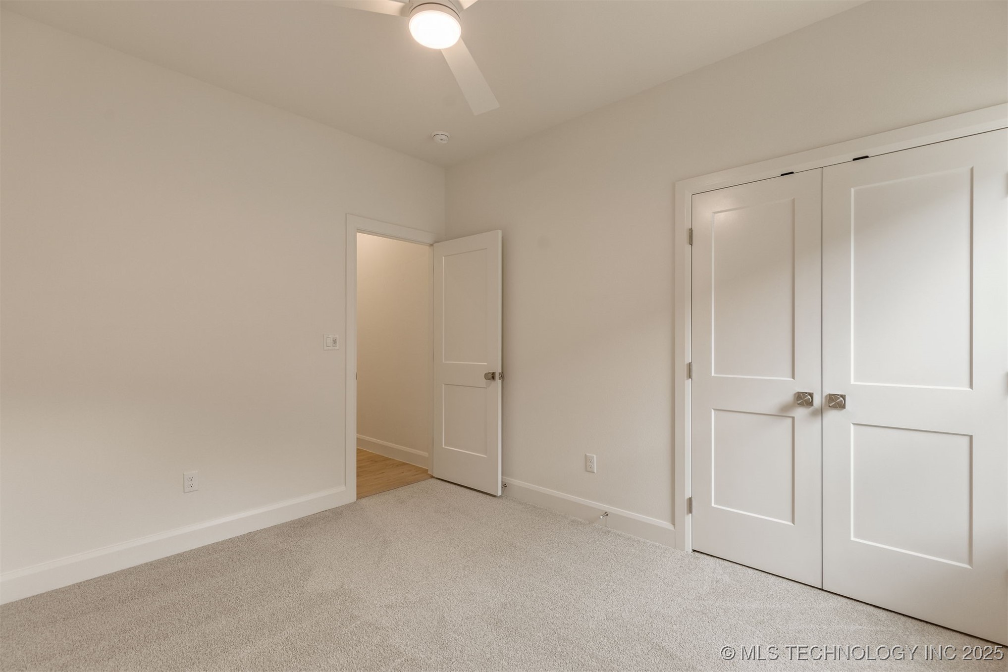 13647 S 21st Place E Property Photo 36