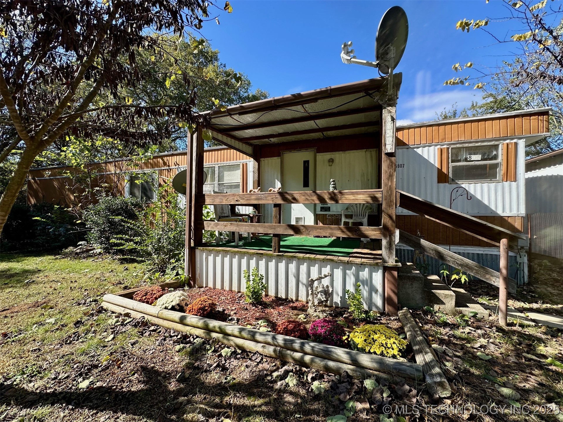 16807 Elliott Street Property Photo 2