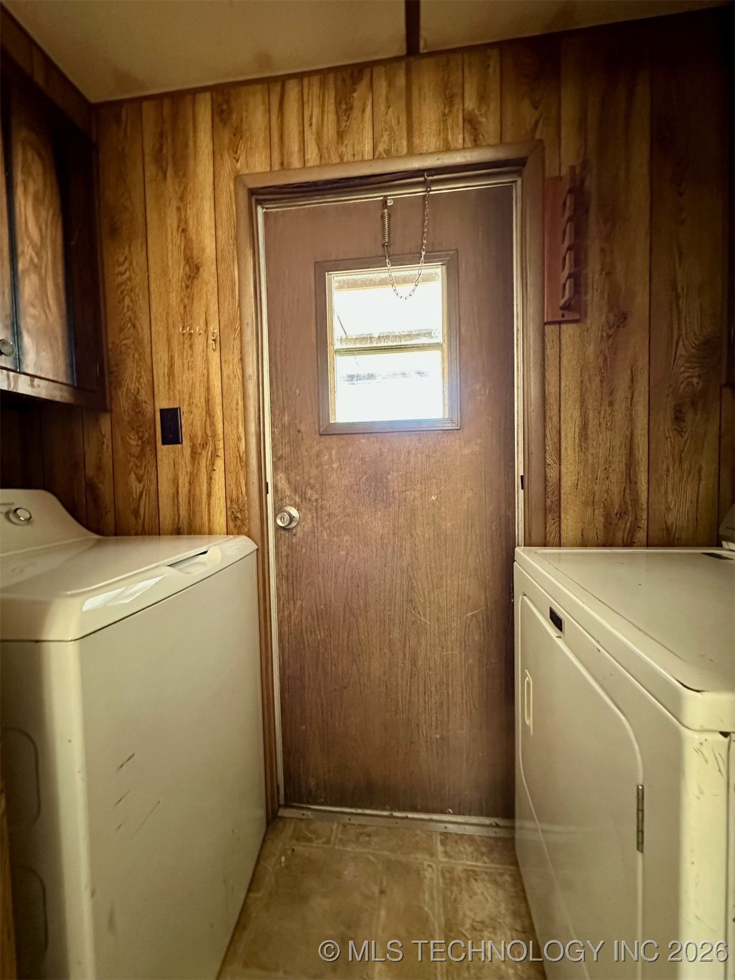 16807 Elliott Street Property Photo 10