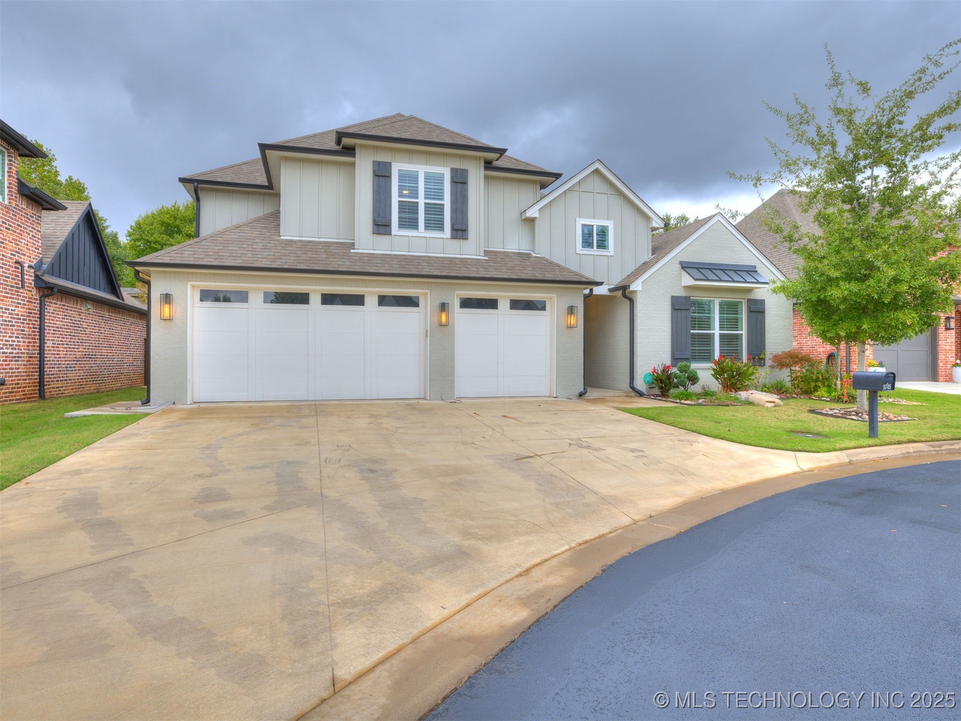 9745 E 116th Place S Property Photo 1