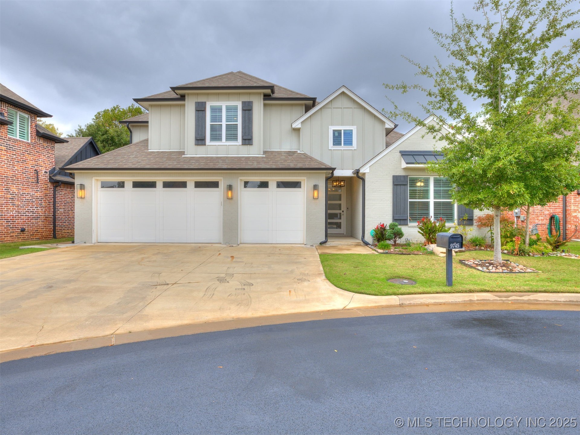 9745 E 116th Place S Property Photo 3