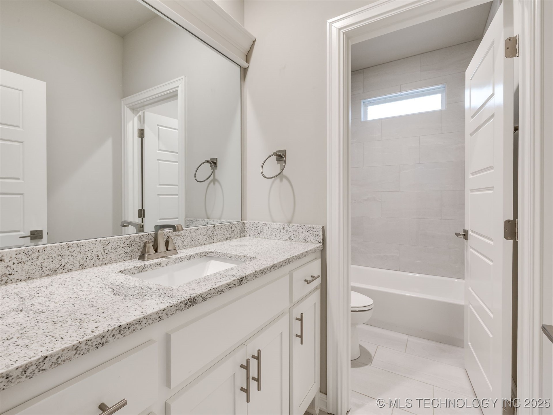 9745 E 116th Place S Property Photo 13