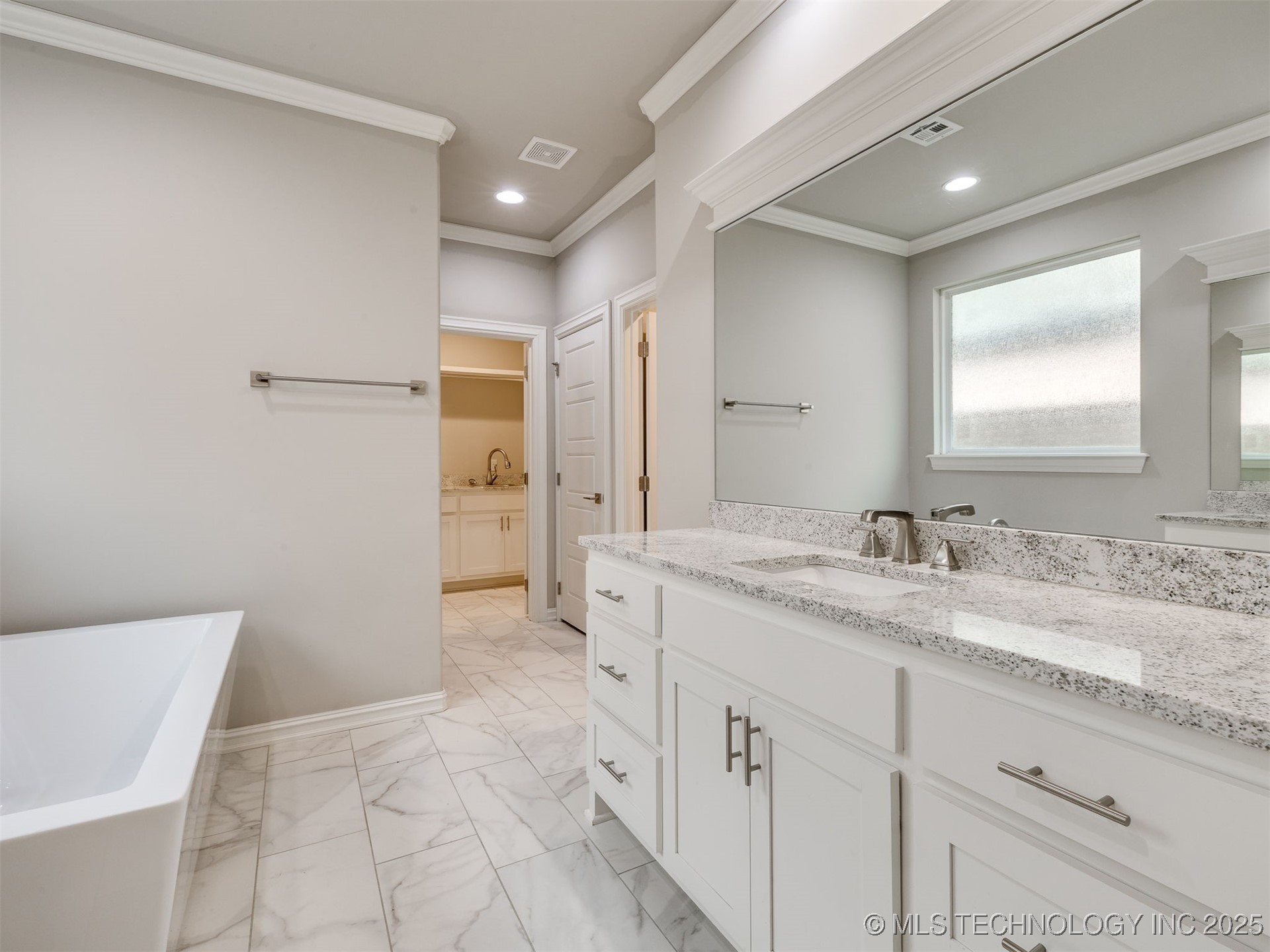 9745 E 116th Place S Property Photo 21