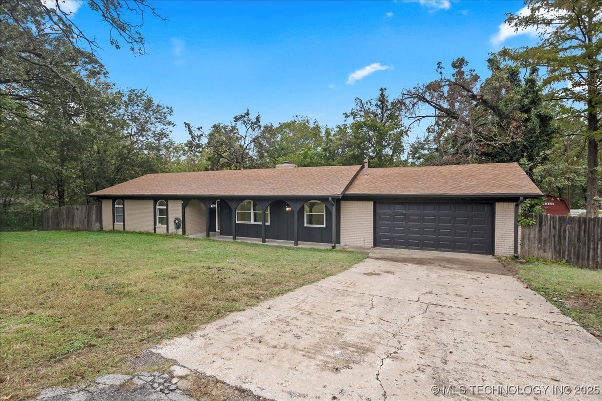 6831 W 34th Place Property Photo 2