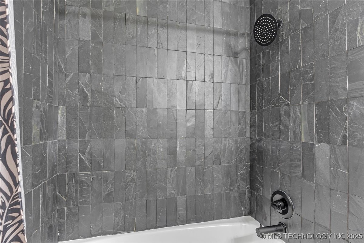 6831 W 34th Place Property Photo 23