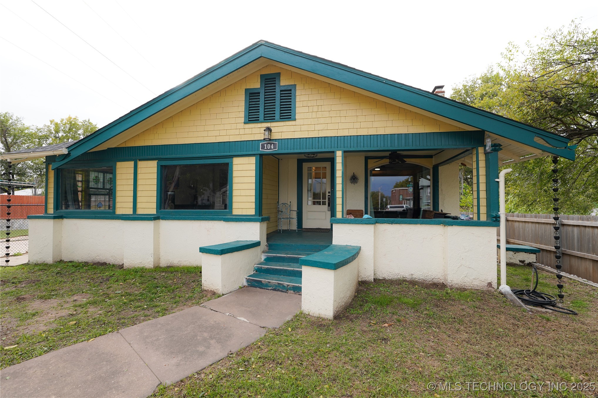 104 N Union Avenue Property Photo 1