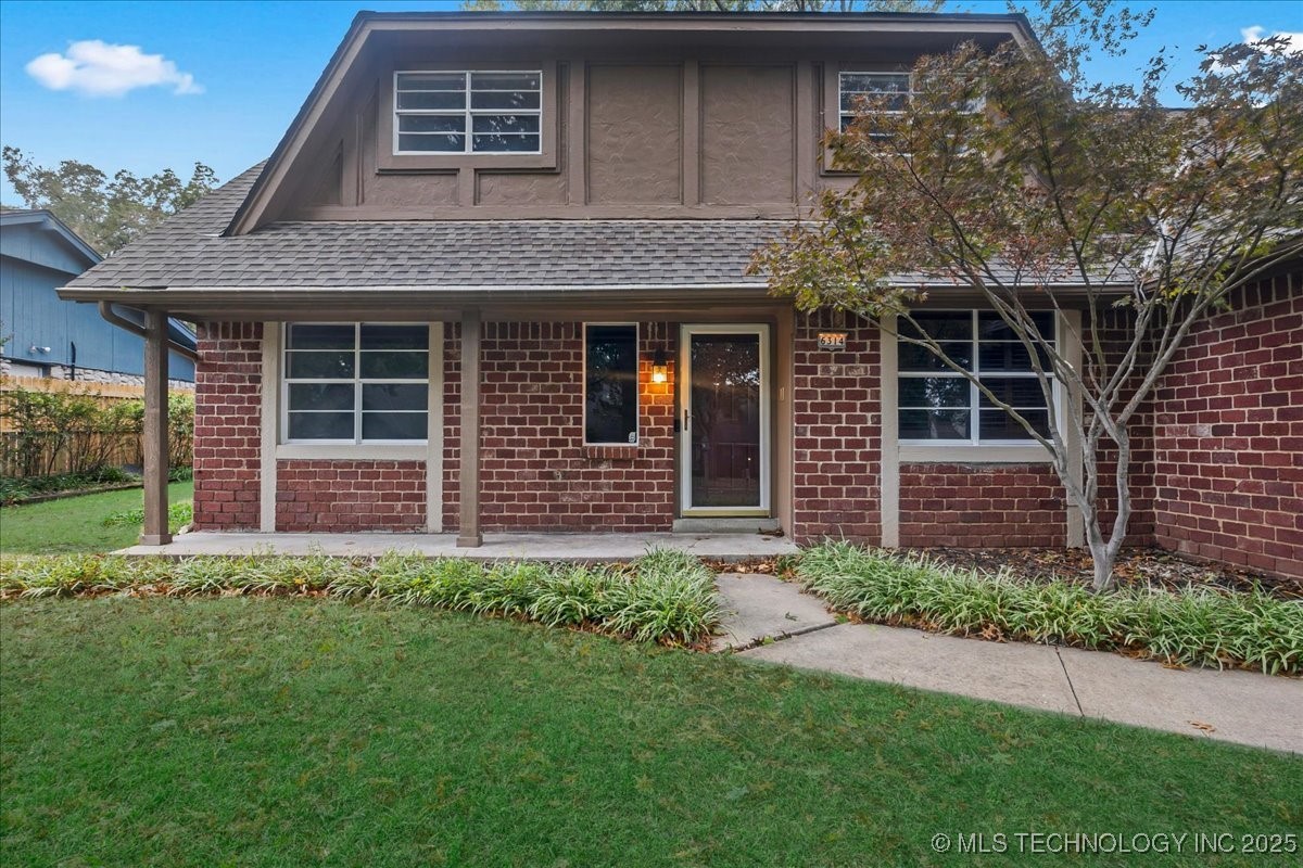 6314 S 70th East Avenue Property Photo 12