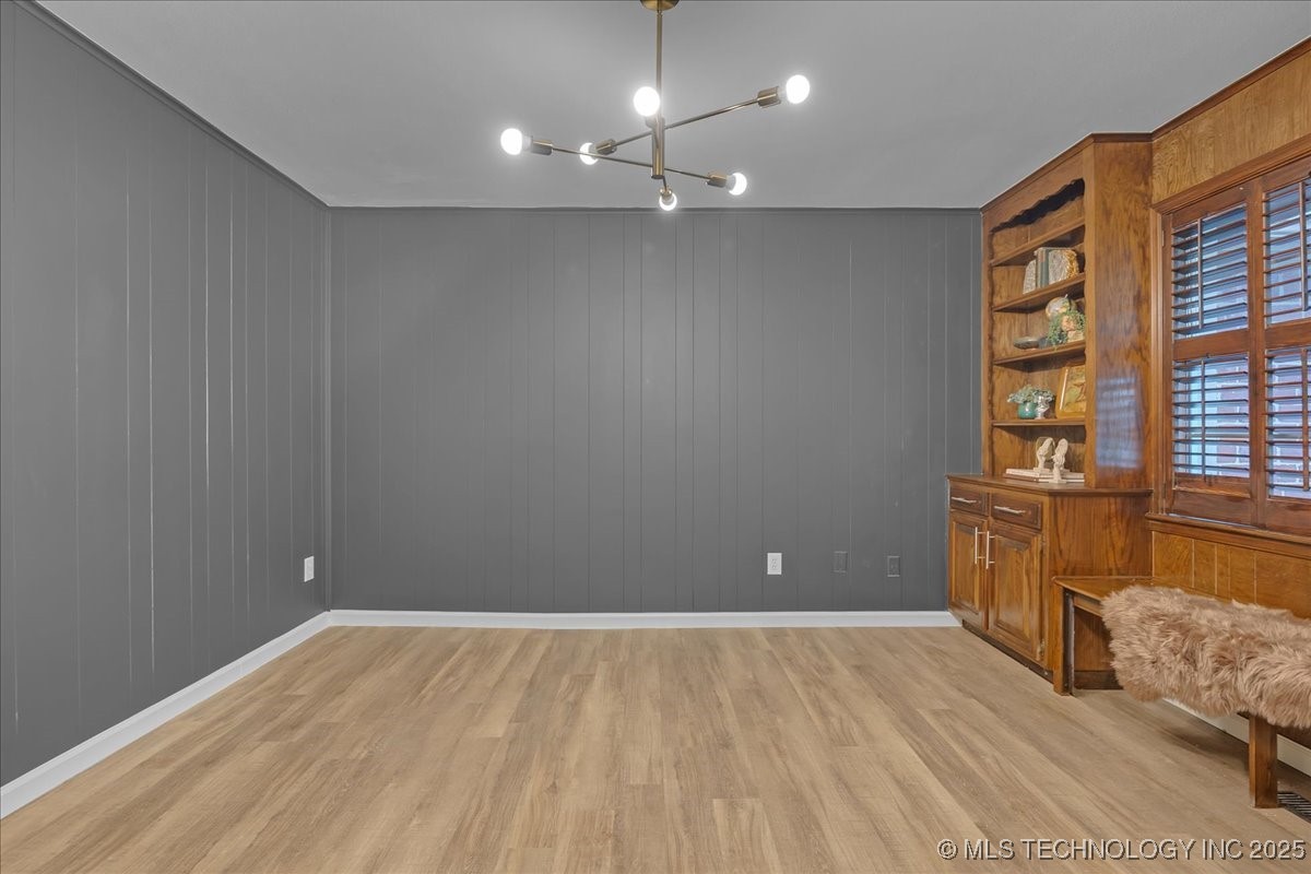 6314 S 70th East Avenue Property Photo 17