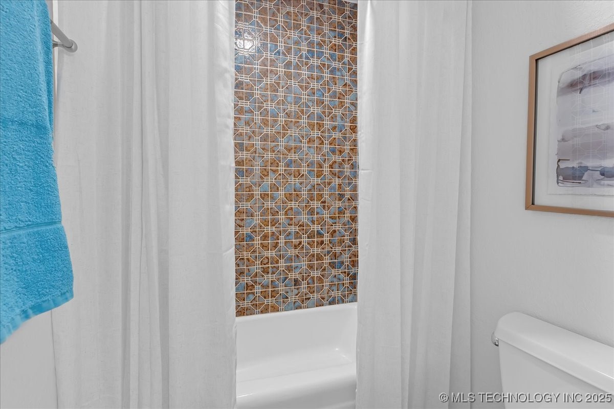 6314 S 70th East Avenue Property Photo 52