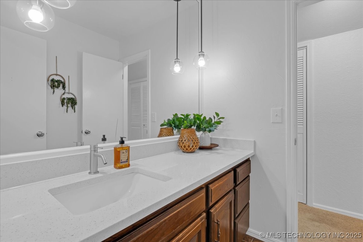 6314 S 70th East Avenue Property Photo 53