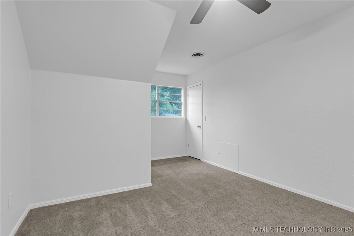 6314 S 70th East Avenue Property Photo 55