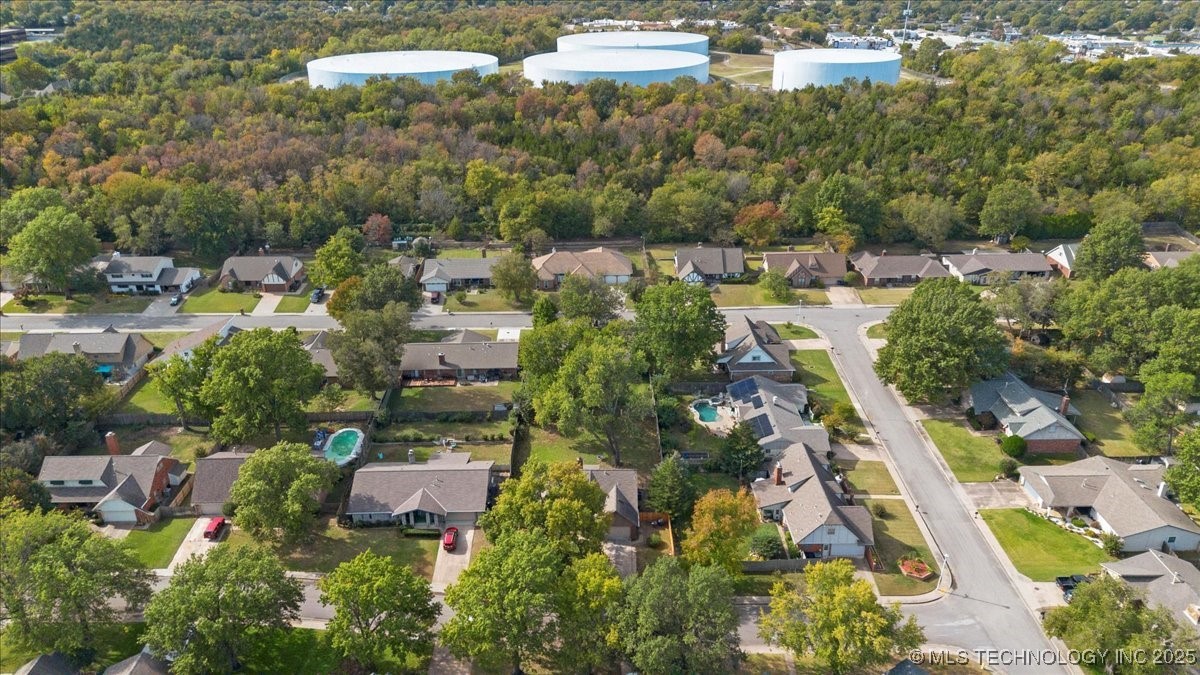 6314 S 70th East Avenue Property Photo 70