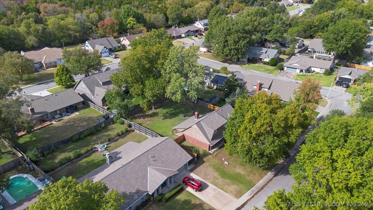 6314 S 70th East Avenue Property Photo 71