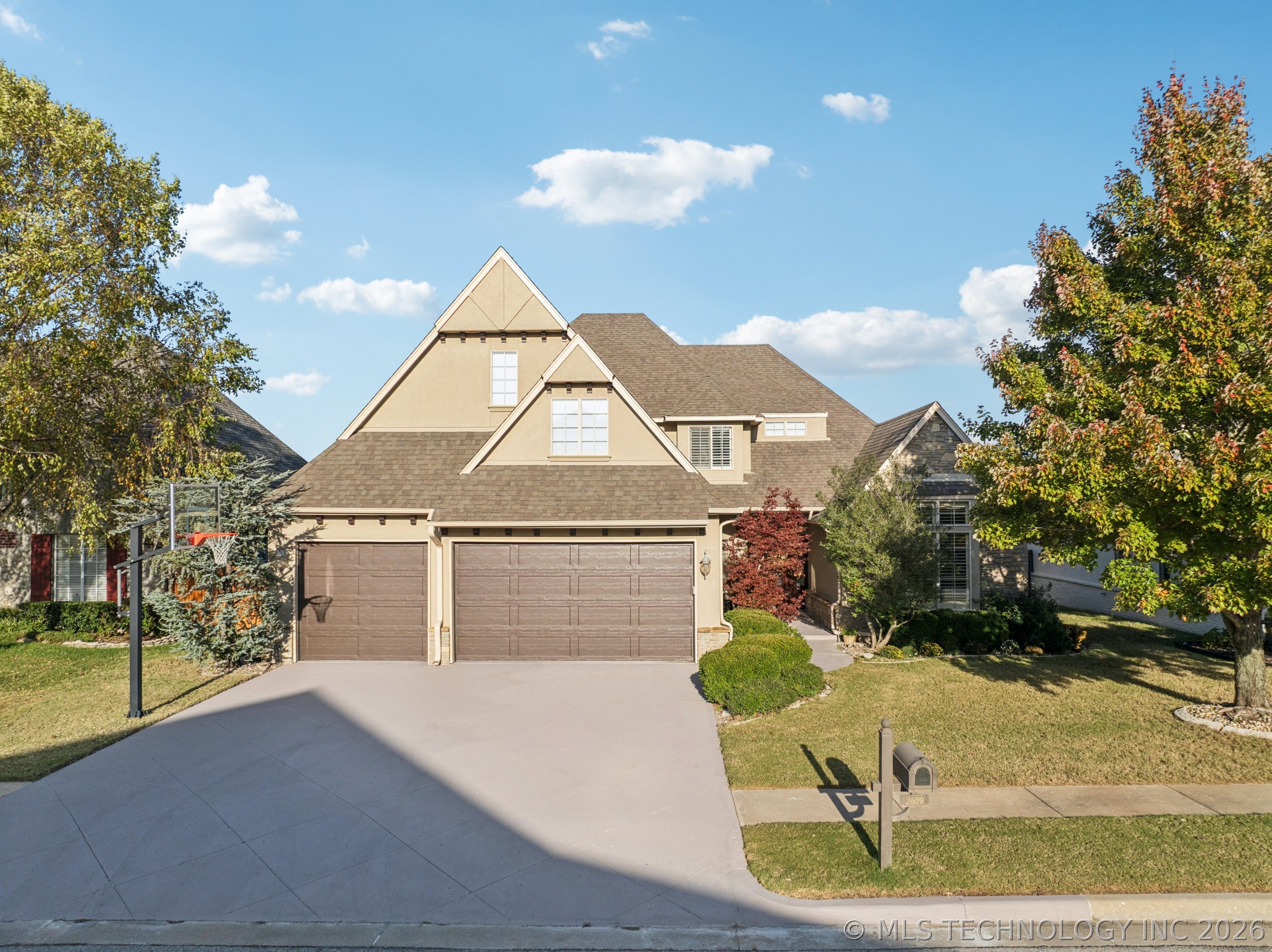 2609 E 138th Street S Property Photo 1