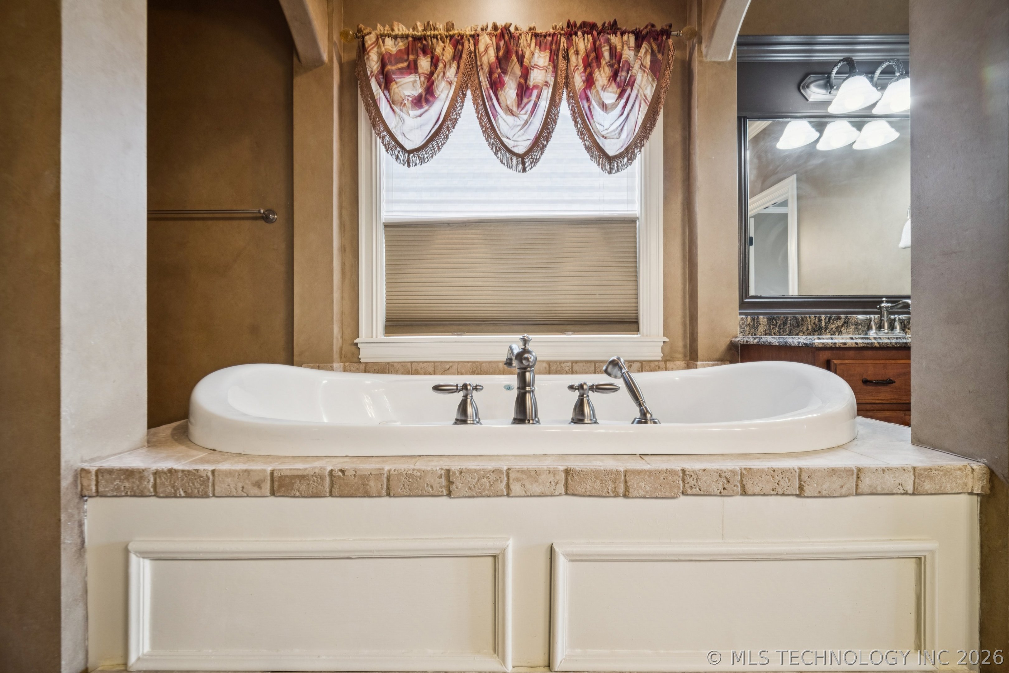 2609 E 138th Street S Property Photo 24