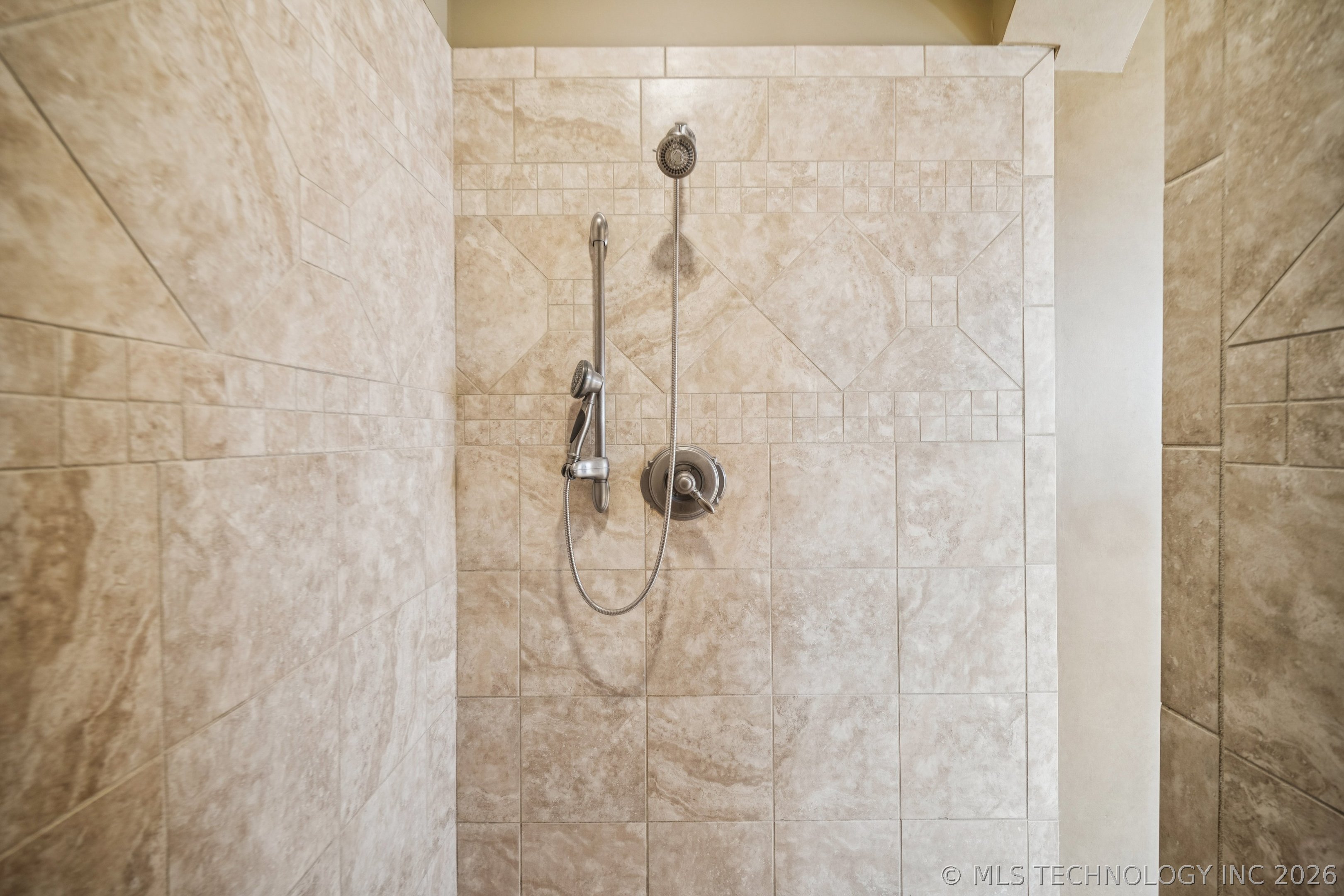 2609 E 138th Street S Property Photo 27