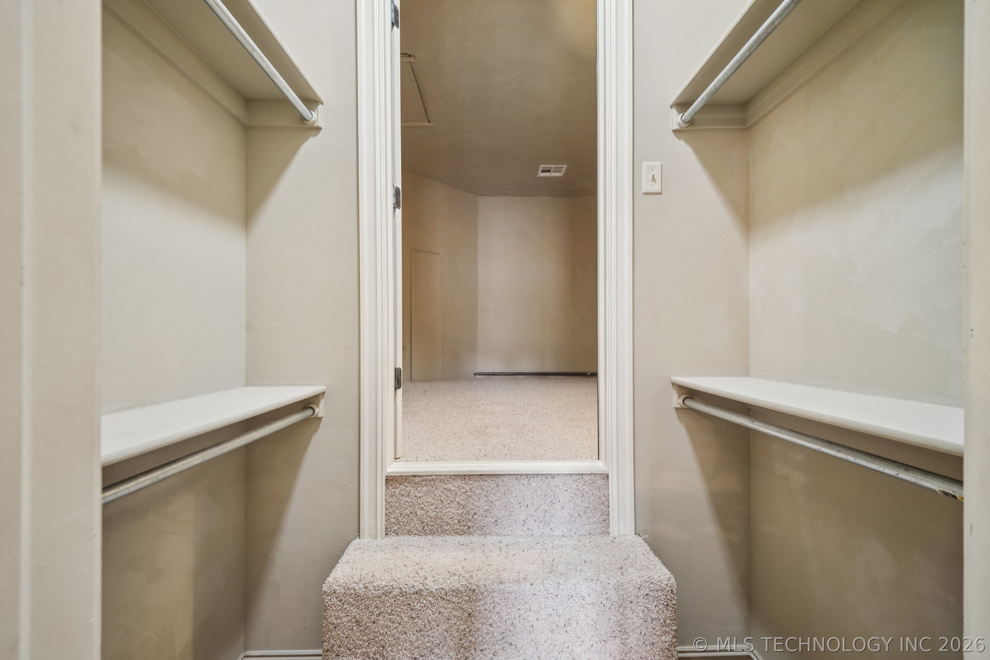 2609 E 138th Street S Property Photo 40