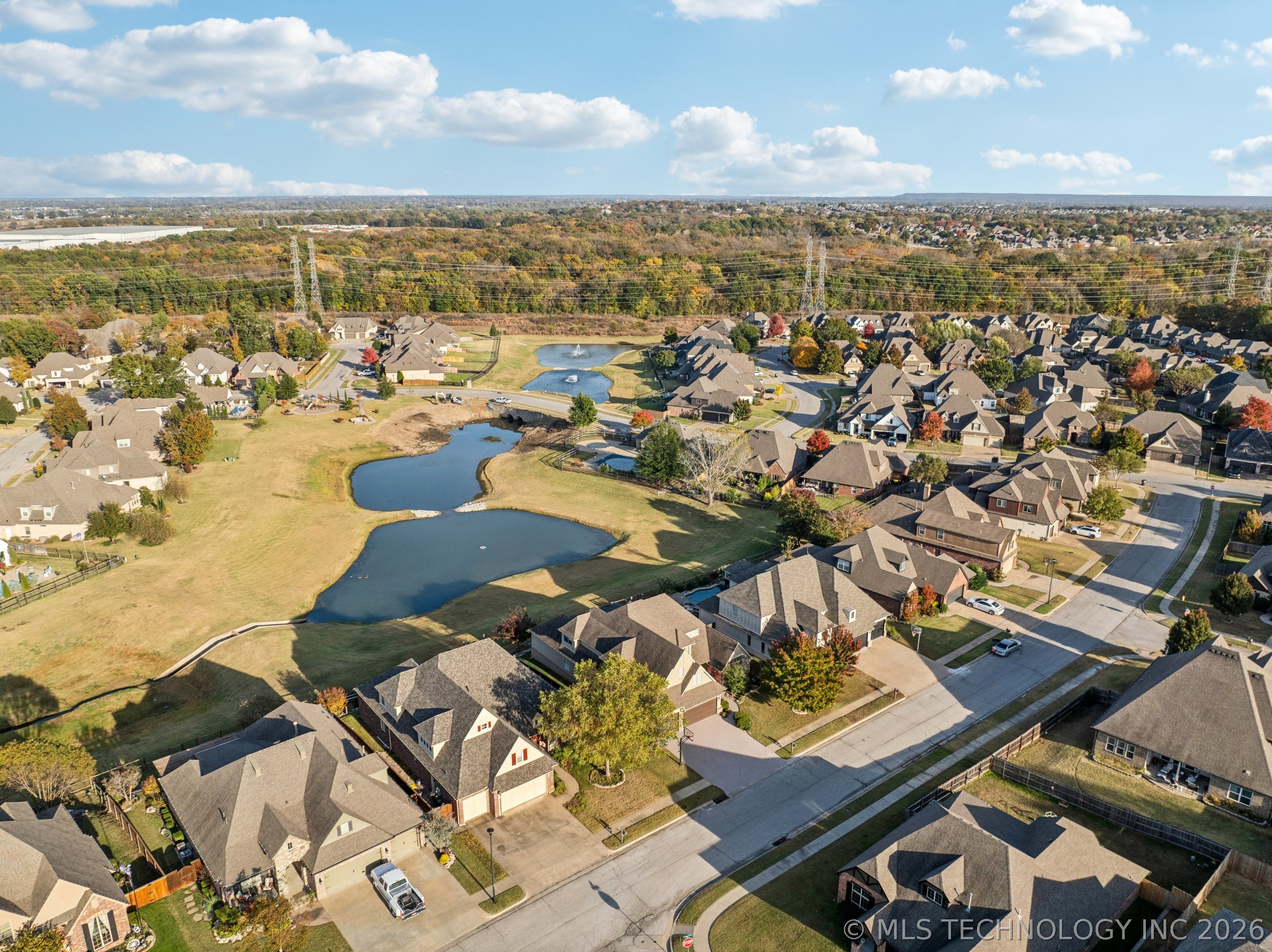 2609 E 138th Street S Property Photo 60