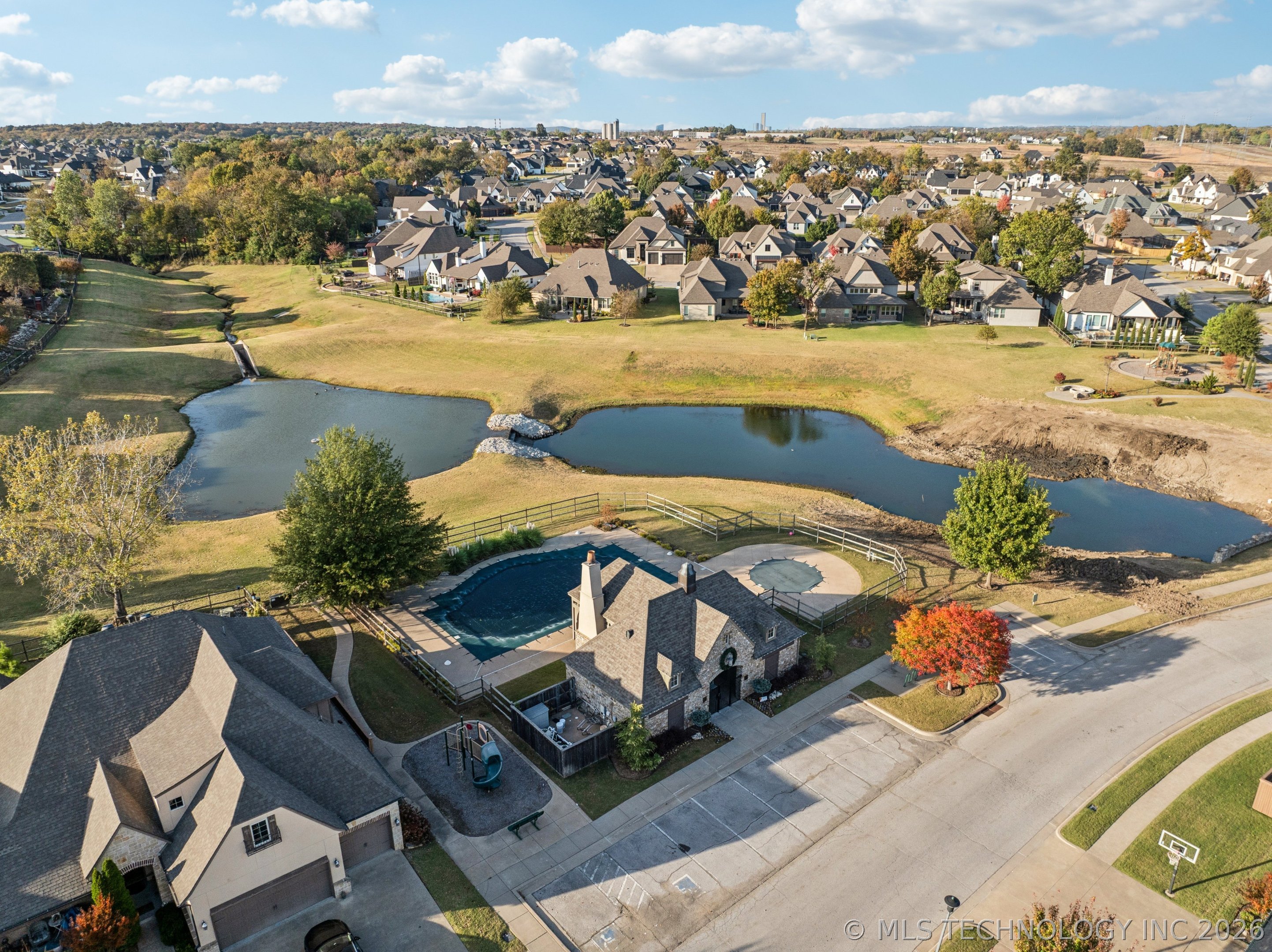 2609 E 138th Street S Property Photo 61