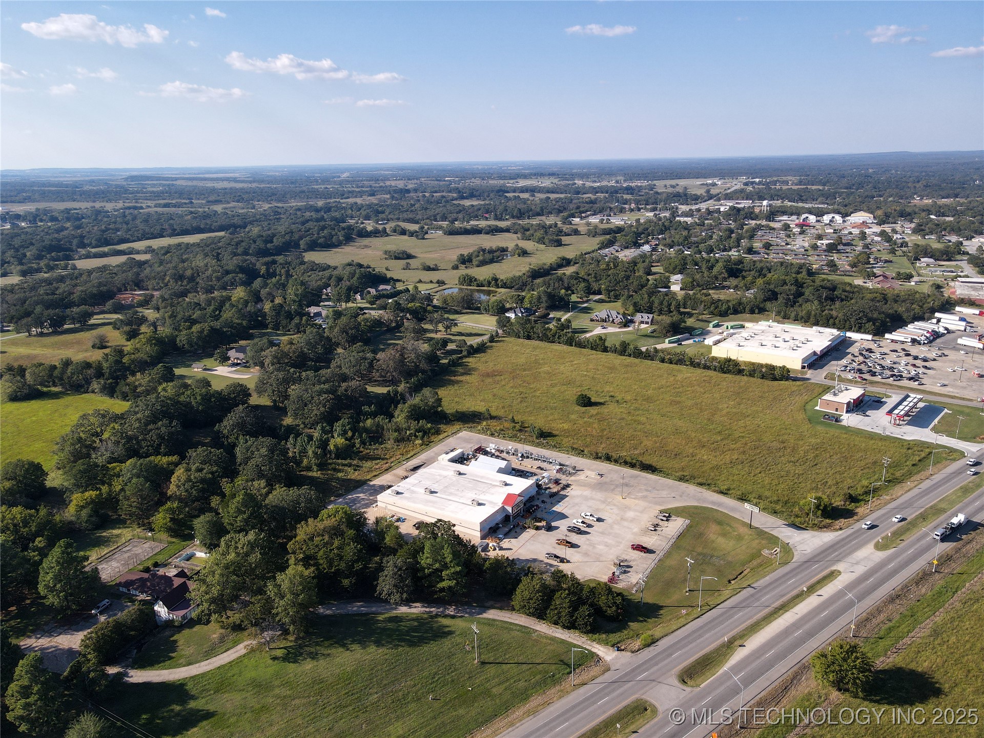 2067 S Mississippi Highway 69/75 Property Photo 3