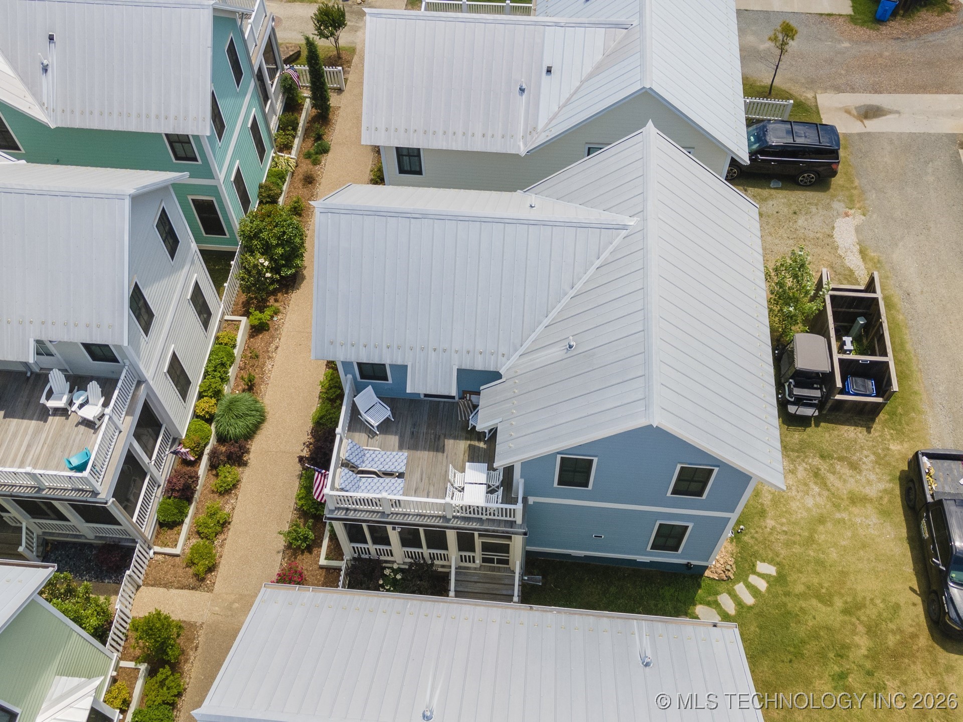 20 Redbud Street C Property Photo 2