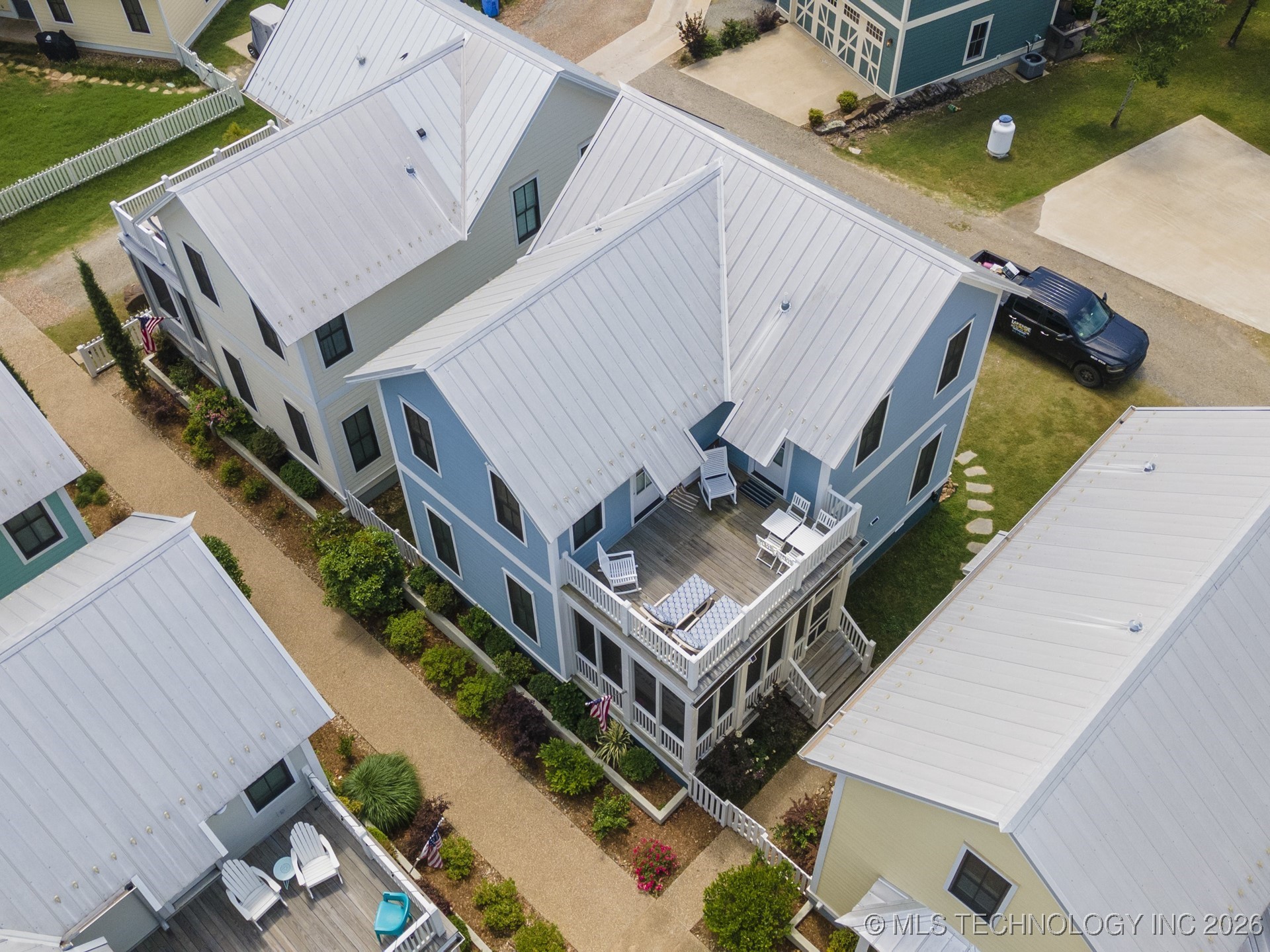 20 Redbud Street C Property Photo 3