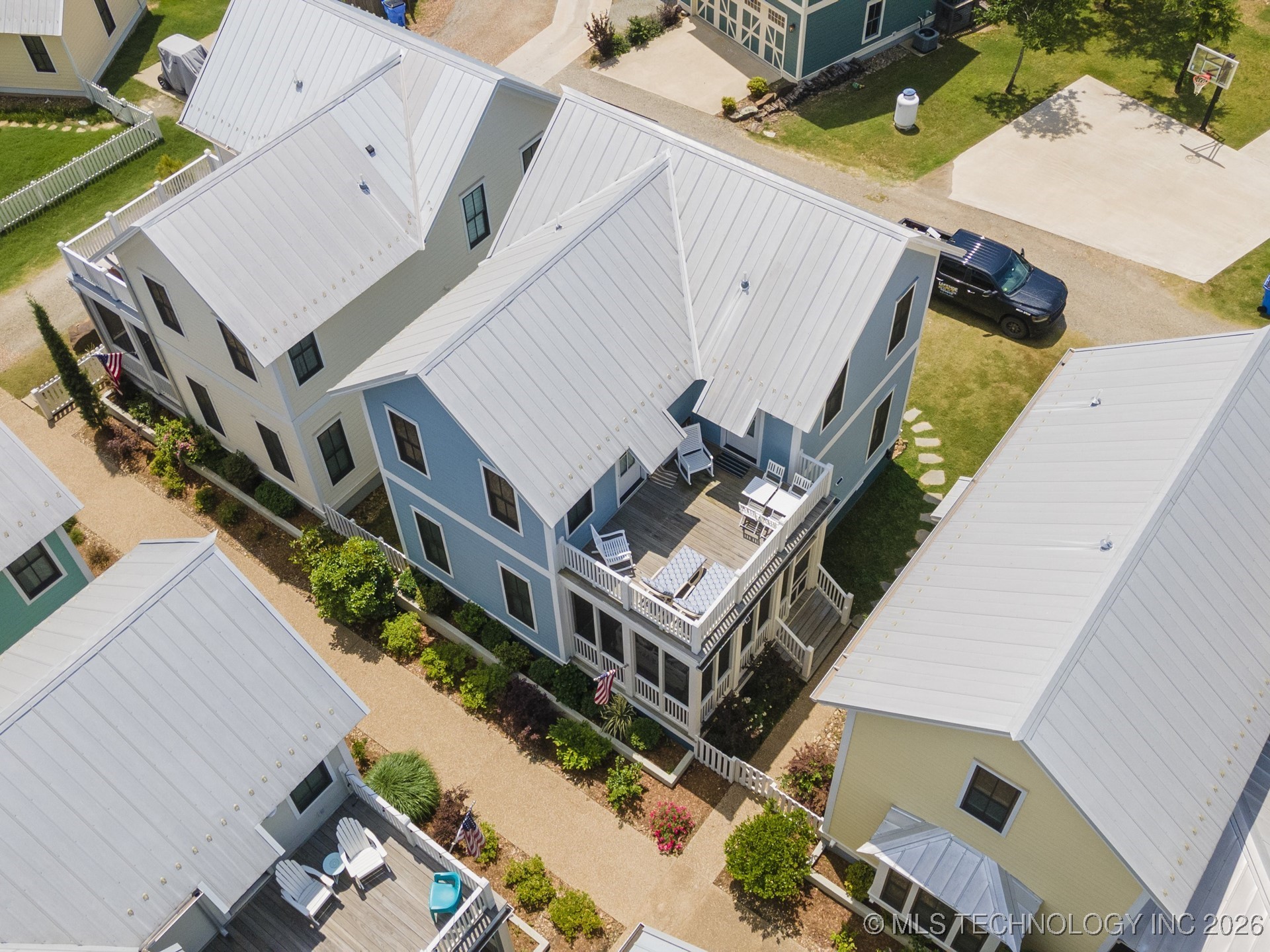 20 Redbud Street C Property Photo 7